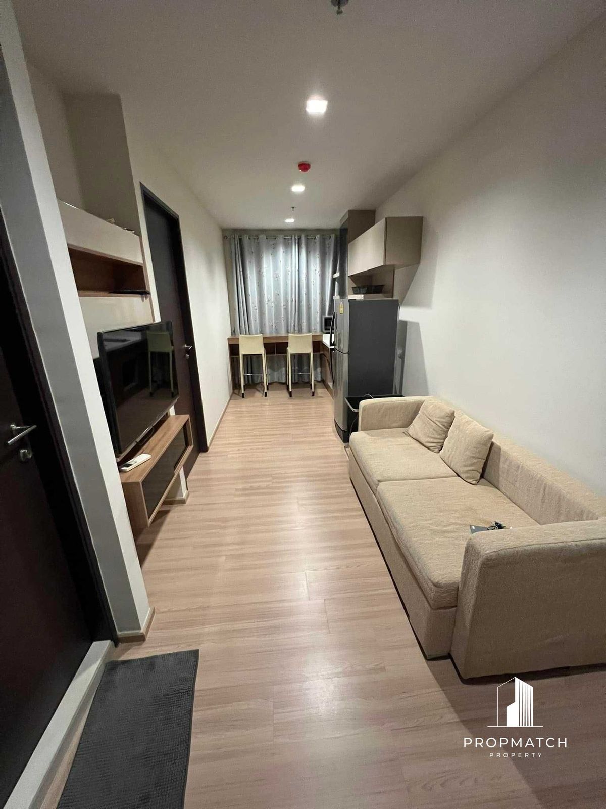 ให้เช่าคอนโดสาทร นราธิวาส : ✨ราคาสุดว้าว ห้องแต่งสุดปัง✨ Rhythm Sathorn ( 1Bed 1Bath 35SQM.) แต่งครบพร้อมอยู่ !! เพียง 000 บาทต่อเดือน Tel.0981315848 @propmatch