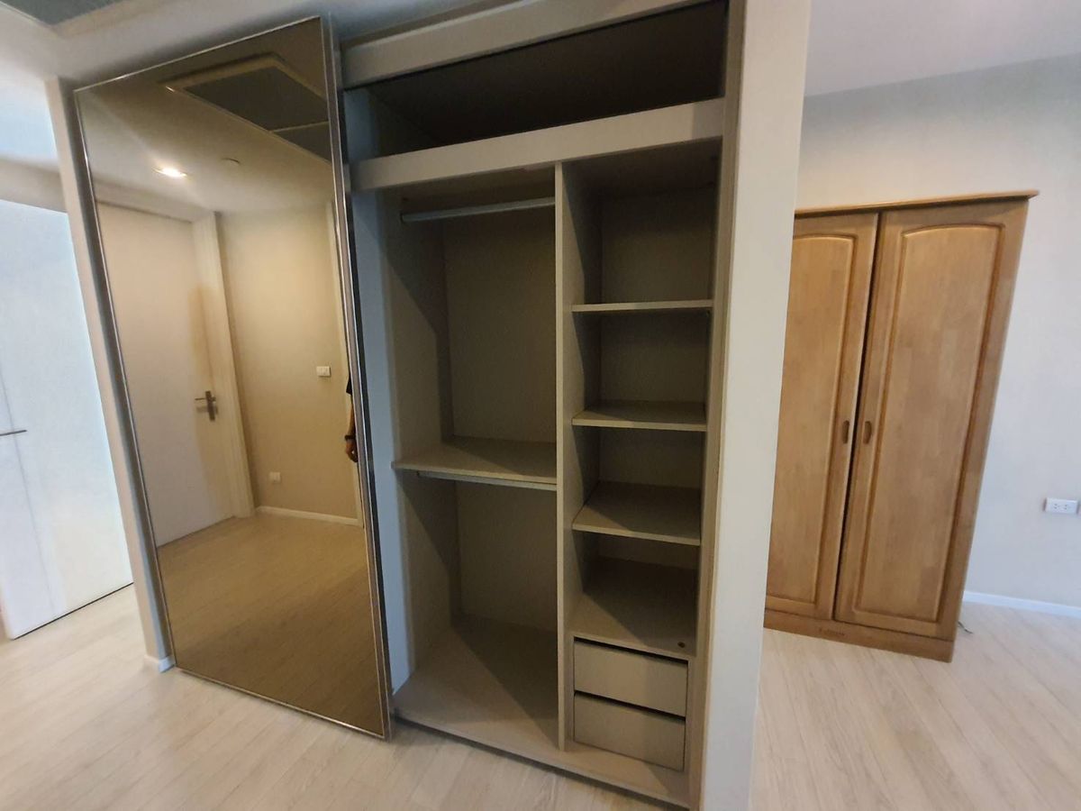 For SaleCondoSukhumvit, Asoke, Thonglor : For Sale The Room Sukhumvit 21 (S15-21491(S))