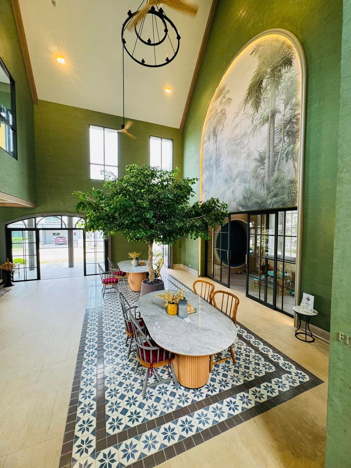 ขายบ้านลาดกระบัง สุวรรณภูมิ : ขายบ้านเดี่ยว 2 ชั้น สราญสิริ รามคำแหง Sanransiri Ramkhamhaeng บ้านสไตล์ Modern Farmhouse แปลงหน้าสวนของโครงการ ที่ตั้ง ถนนเคหะร่มเกล้า คลองสองต้นนุ่น แขวงคลองสองต้นนุ่น เขตลาดกระบัง กรุงเทพฯ 10520 แบบบ้าน ASTER (ขนาดกลางของโครงการ) เนื้อที่ 56.6 ตร.ว.