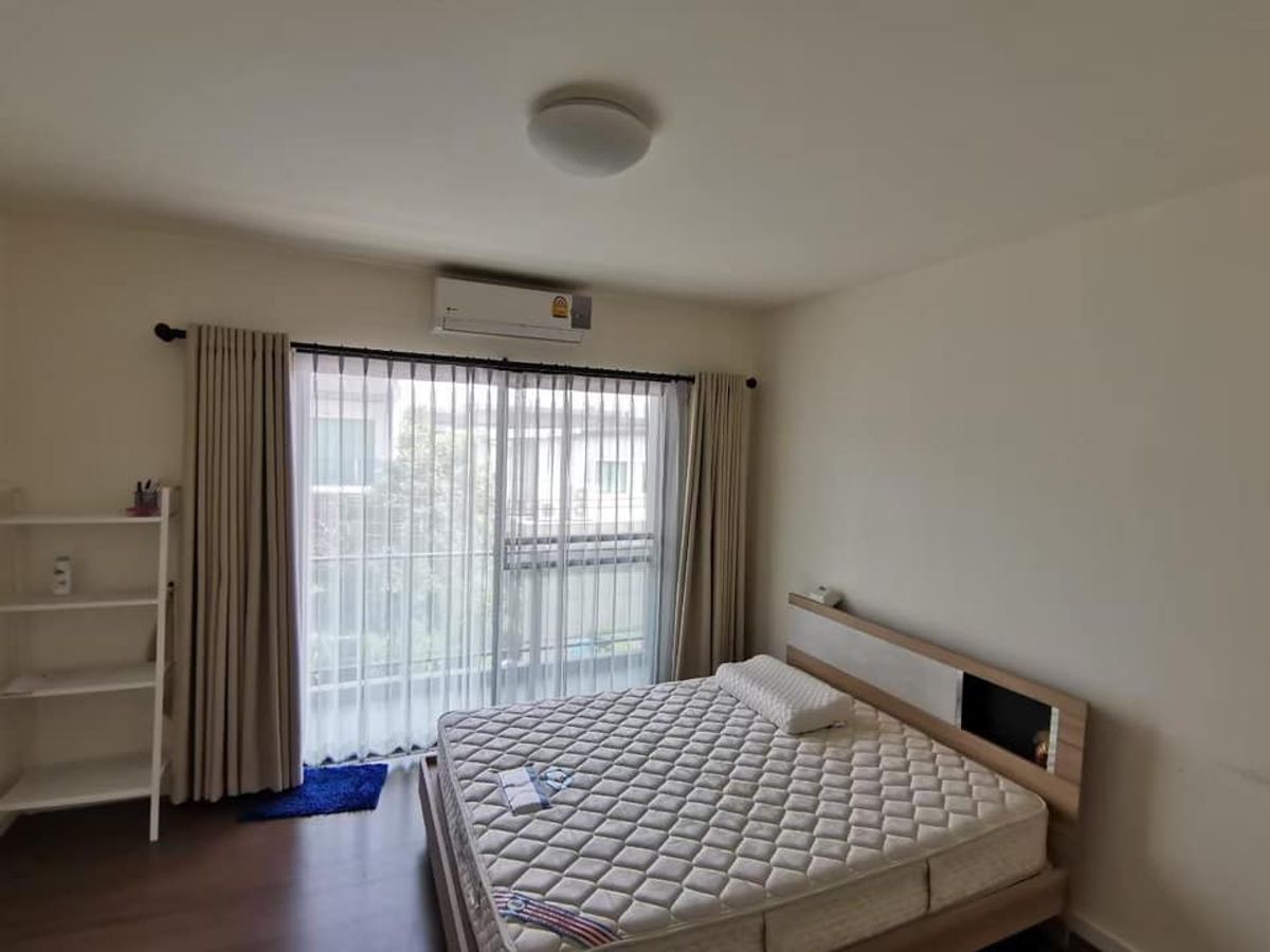 ขายทาวน์โฮมนนทบุรี บางใหญ่ บางบัวทอง : ขายทาวน์โฮม 3 ชั้น ทาวน์ อเวนิว เมิร์จ รัตนาธิเบศร์ Town Avenue Merge Rattanathibet เนื้อที่ 29 ตารางวา พื้นที่ใช้สอย 170 ตารางเมตร 3 ห้องนอน 3 ห้องน้ำ 1 ห้องนั่งเล่น