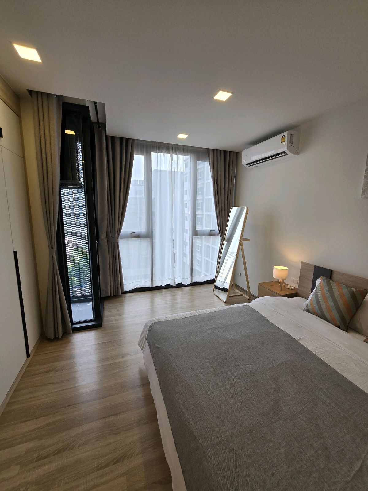 For RentCondoRatchathewi,Phayathai : 🔥For urgent rent🔥 Condo XT Phayathai, 1 Bed plus type, size 42.25 sq m., 11th floor, new room, fully furnished, next to BTS Phayathai