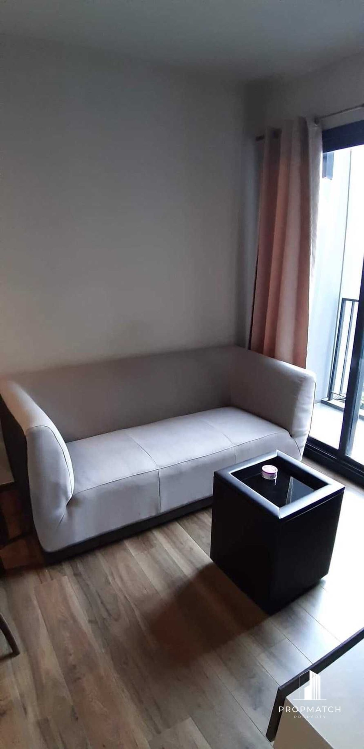 ขายคอนโดสะพานควาย จตุจักร : ✨Flash Deal ✨Onyx Phahonyothin (1Bed1Bath31.55SQM.) พร้อมอยู่ ! เพียง 4,250,000 บาท Tel.0981315848 @propmatch