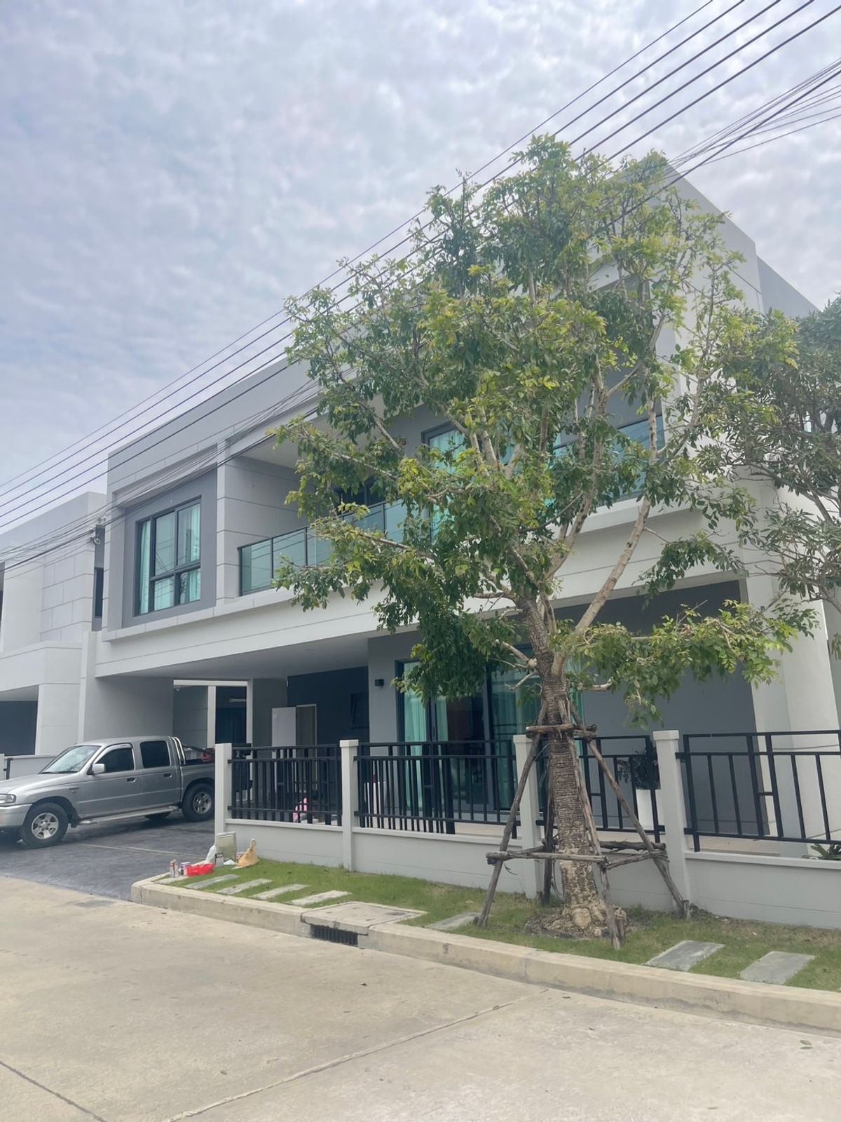 For RentHouseBangna, Bearing, Lasalle : Centro Bangna 4 Bedroom 5 Bathroom 1 Maid ' S Room