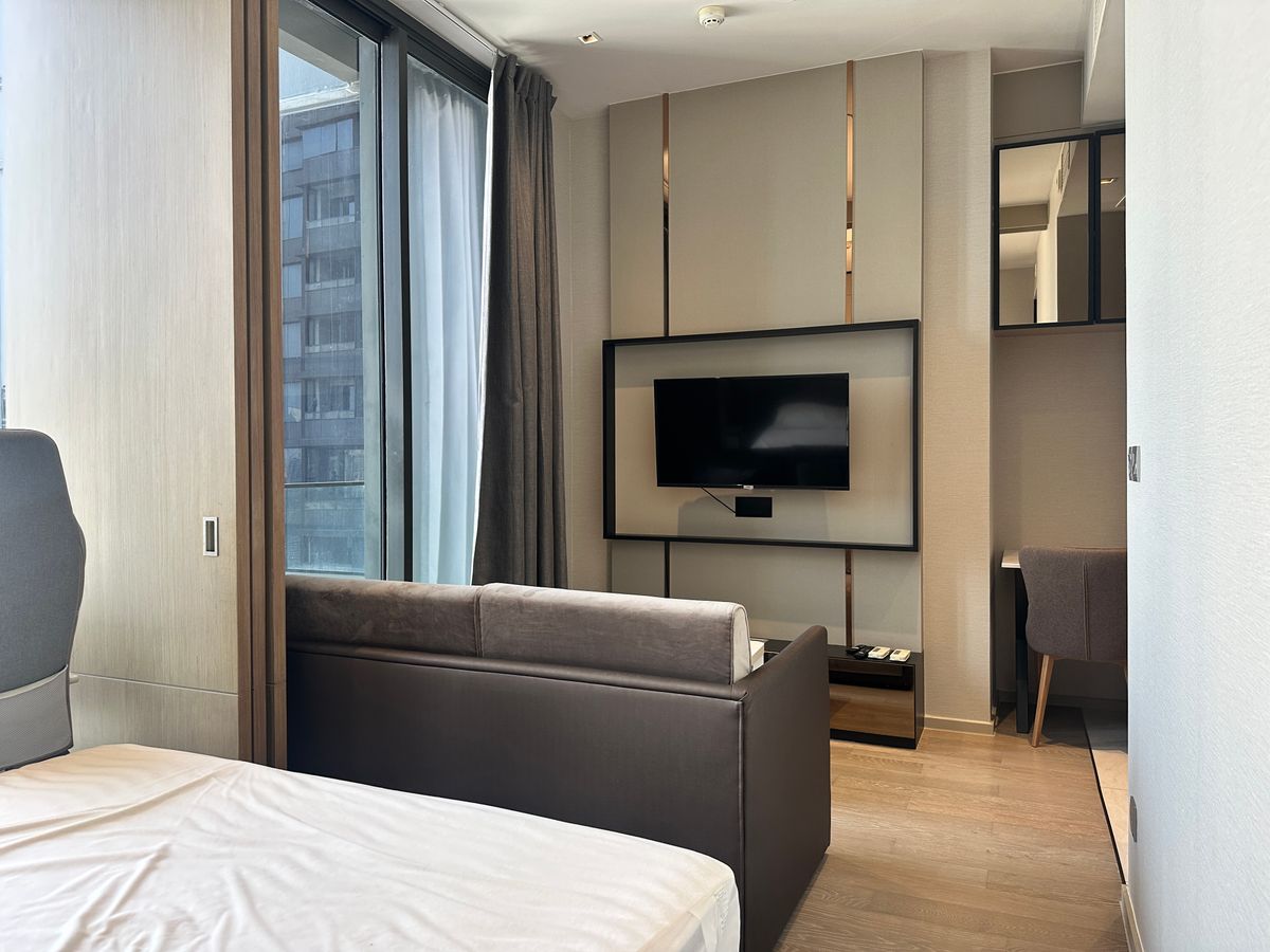 ให้เช่าคอนโดสีลม ศาลาแดง บางรัก : ปล่อยเช่าถูกมาก!! 25,000/months Ashton Silom 1bed1bath fl30+ 32sqm แต่งสวย พร้อมเข้าอยู่ ready to move ✅ contact for viewing : 0842588772 