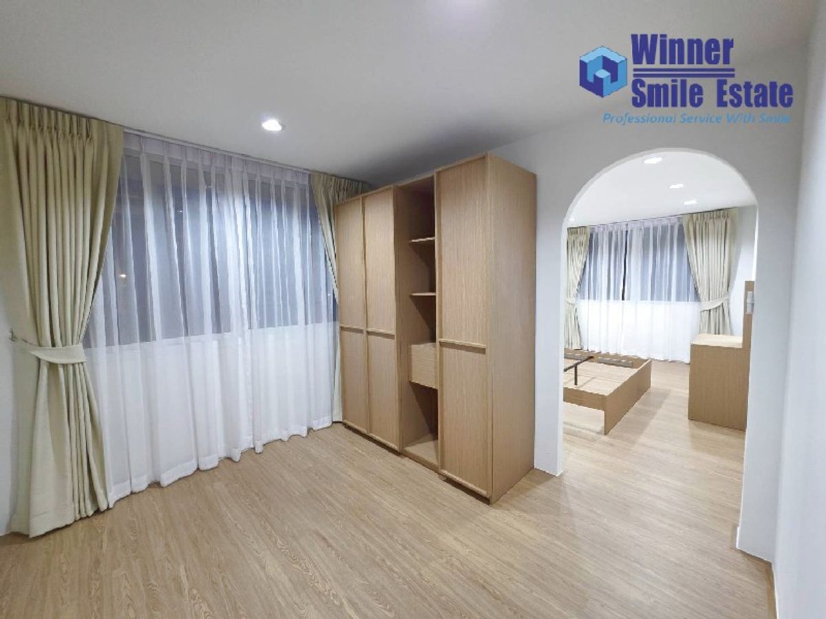 For RentHouseRatchadapisek, Huaikwang, Suttisan : Single House for Rent near MRT Huai Khwang 1 km. only very big 5 bedrooms