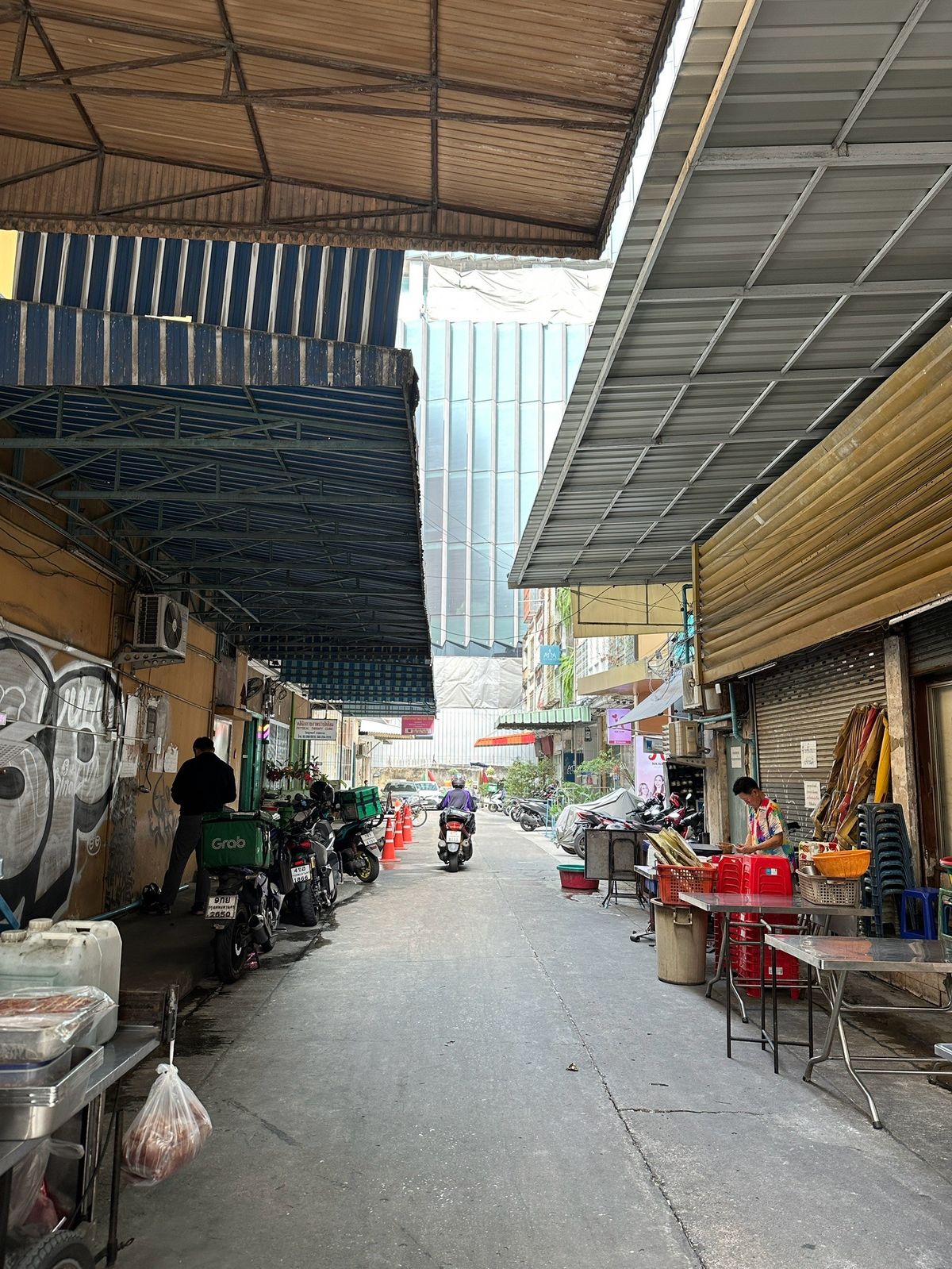 ขายอาคารพาณิชย์สีลม ศาลาแดง บางรัก : ขายอาคารพาณิชย์ 2 คูหา, 4 ชั้น, 26 ตร.วา, ศาลาแดง ซอย 1, ติด Central Park ทำเลศักยภาพ, ติด BTS ศาลาแดง และ MRT สีลม