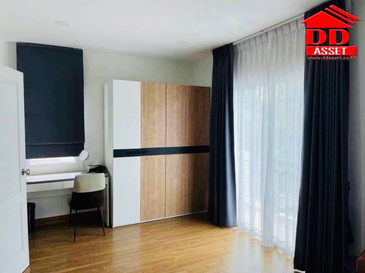 ให้เช่าบ้านปทุมธานี รังสิต ธรรมศาสตร์ : ให้เช่า หมู่บ้าน เซ​นโทร​พหล​-วิภา​วดี House for rent Centro Phahol-Vibhavadi รหัส : H8189