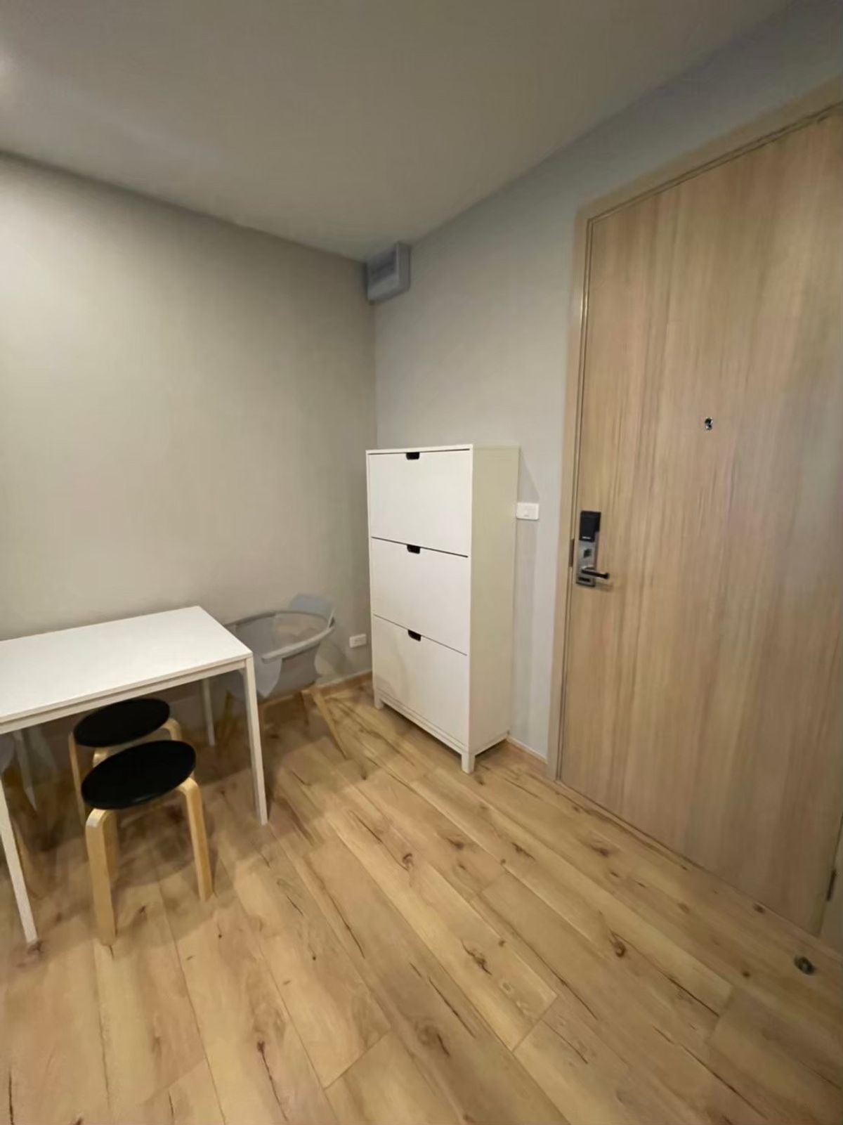 ให้เช่าคอนโดปิ่นเกล้า จรัญสนิทวงศ์ : !! ห้องสวย ให้เช่าคอนโด Brix Condominium ใกล้ MRT สิรินธร