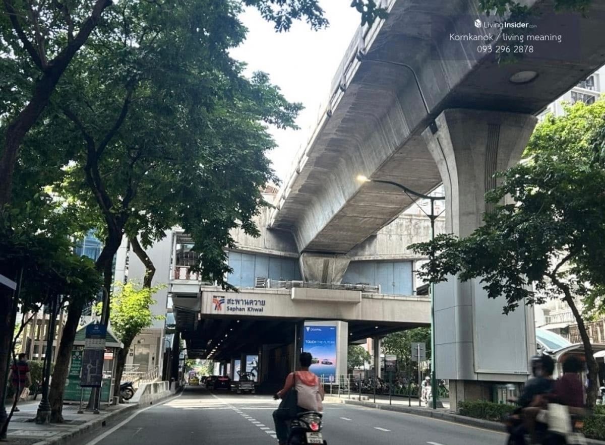 For SaleShop HouseSapankwai,Jatujak : Shophouse for sale ++++behind Big C Saphan Khwai 200 meters++++ Receive immediate rent of 25,000 baht