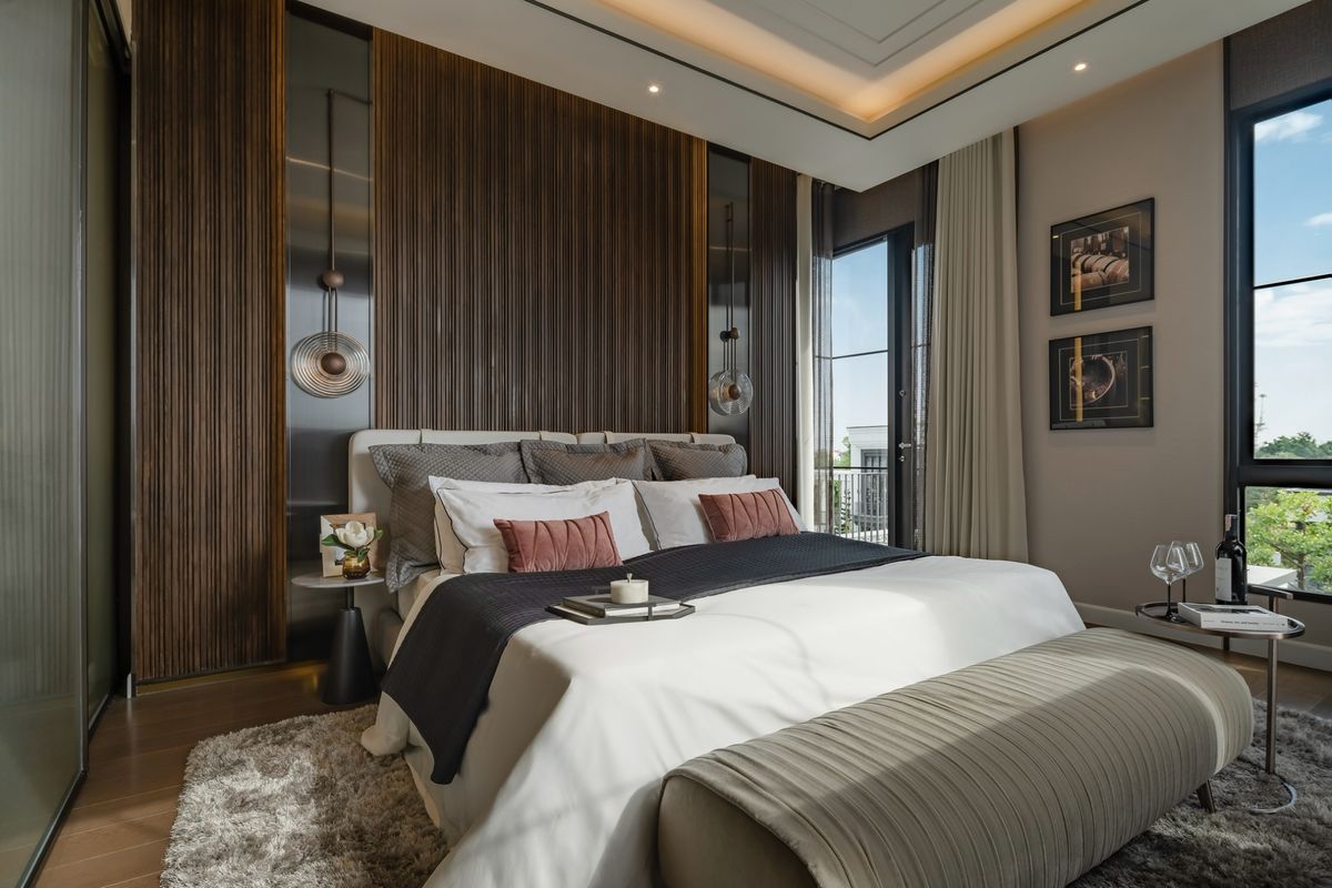 For SaleHousePattanakan, Srinakarin : ✨ Luxurious 3 -story detached house for sale from Major✨ Malton Gates Krungthep Kreetha