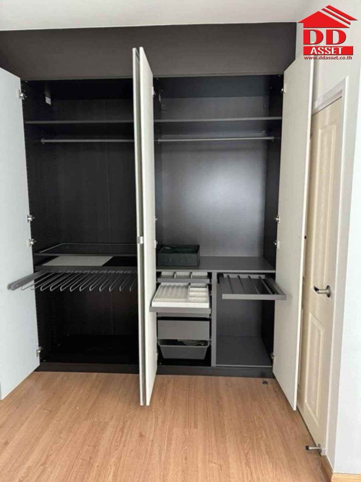 ให้เช่าบ้านเกษตร นวมินทร์ ลาดปลาเค้า : ให้เช่า Grandio Ladprao-Kaset Nawamin(ซ.นวมินทร์ 42) แกรนดิโอ ลาดพร้าว-เกษตร นวมินทร์ รหัส : H8188