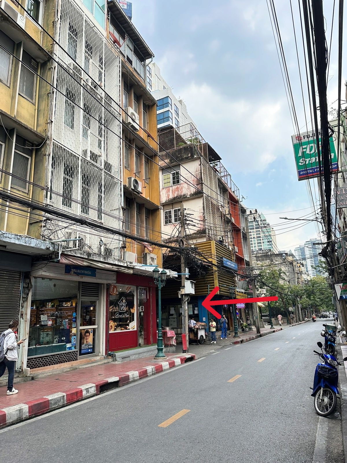 ขายอาคารพาณิชย์สีลม ศาลาแดง บางรัก : ขายอาคารพาณิชย์ 2 คูหา, 4 ชั้น, 26 ตร.วา, ศาลาแดง ซอย 1, ติด Central Park ทำเลศักยภาพ, ติด BTS ศาลาแดง และ MRT สีลม