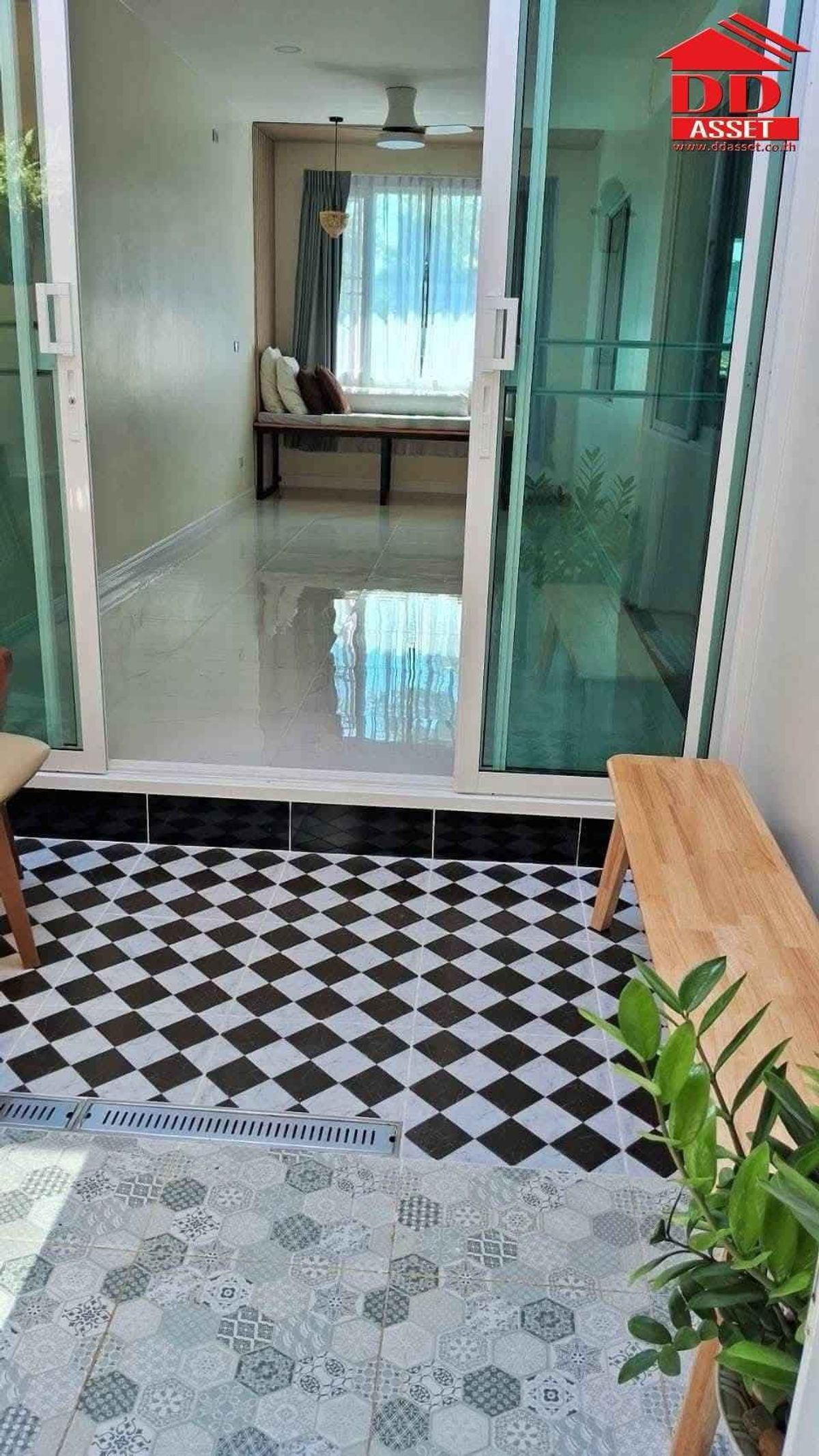 ให้เช่าบ้านปทุมธานี รังสิต ธรรมศาสตร์ : ให้เช่า หมู่บ้าน เซ​นโทร​พหล​-วิภา​วดี House for rent Centro Phahol-Vibhavadi รหัส : H8189