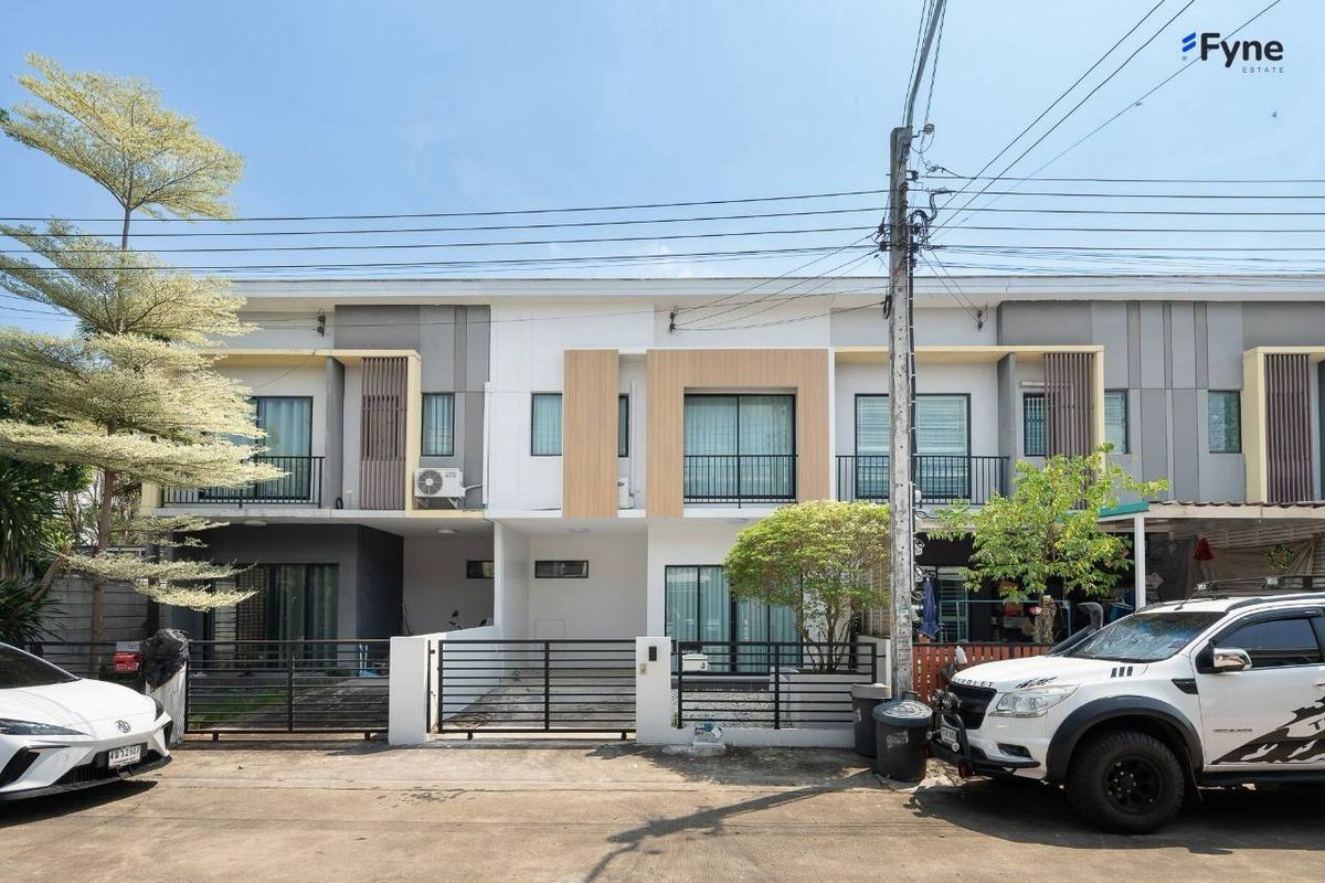 ขายทาวน์โฮมนวมินทร์ รามอินทรา : The CONNECT 28 (หมู่บ้านเดอะคอนเนค28 วัชรพล-เพิ่มสิน - ทาวด์โฮม สไตล์โมเดิร์น)
