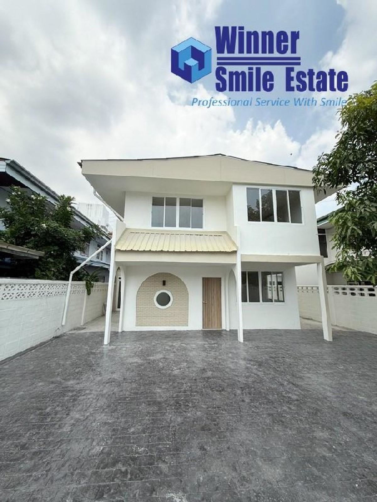 For RentHouseRatchadapisek, Huaikwang, Suttisan : Single House for Rent near MRT Huai Khwang 1 km. only very big 5 bedrooms