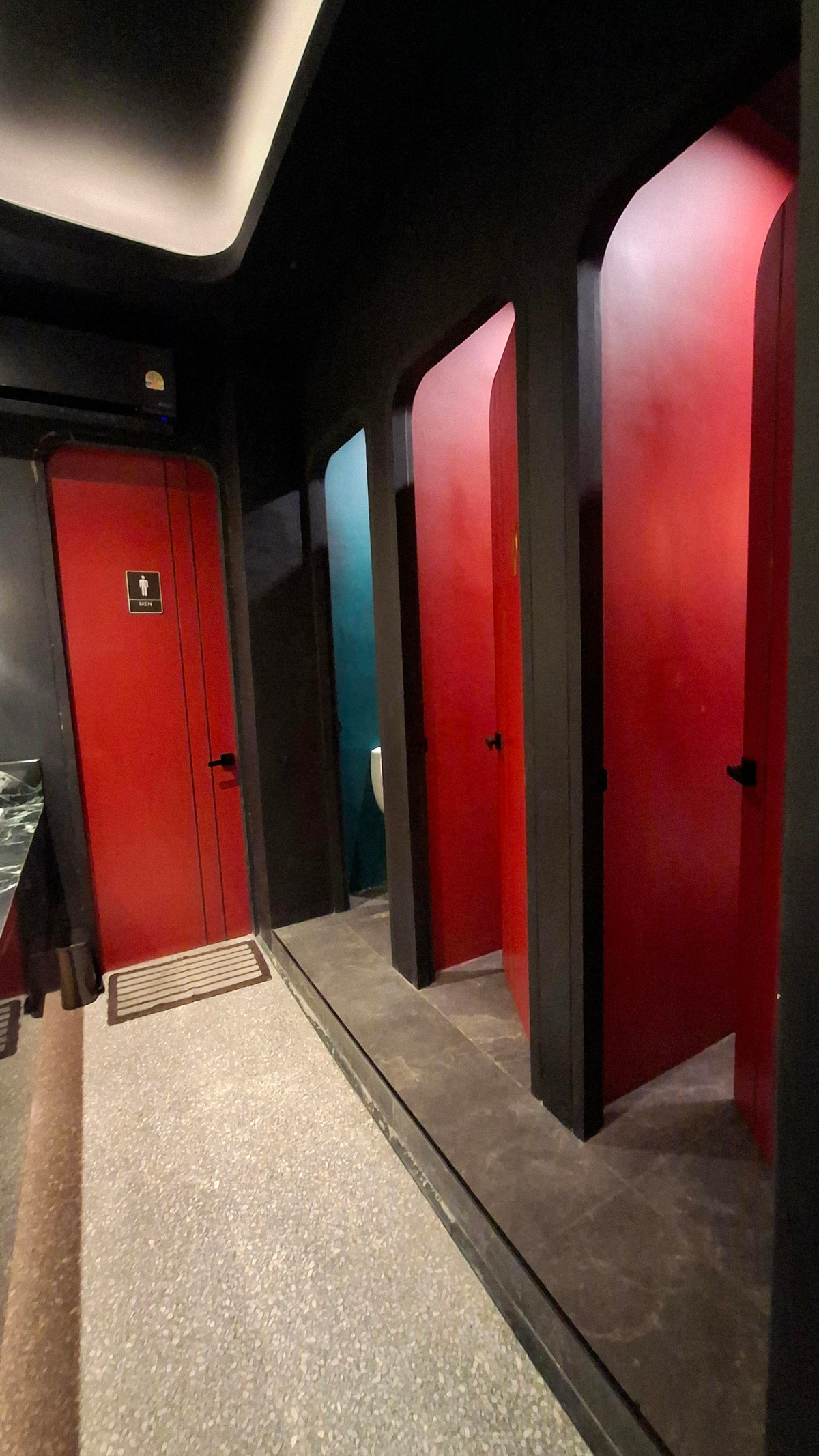 เซ้งร้านค้า/ตลาดนัดสุขุมวิท อโศก ทองหล่อ : 🔥 เซ้งบาร์ / เล้าจ์ พร้อมเปิด ใจกลางสุขุมวิท 39 — อุปกรณ์ครบ ลงทุนครั้งเดียวจบ