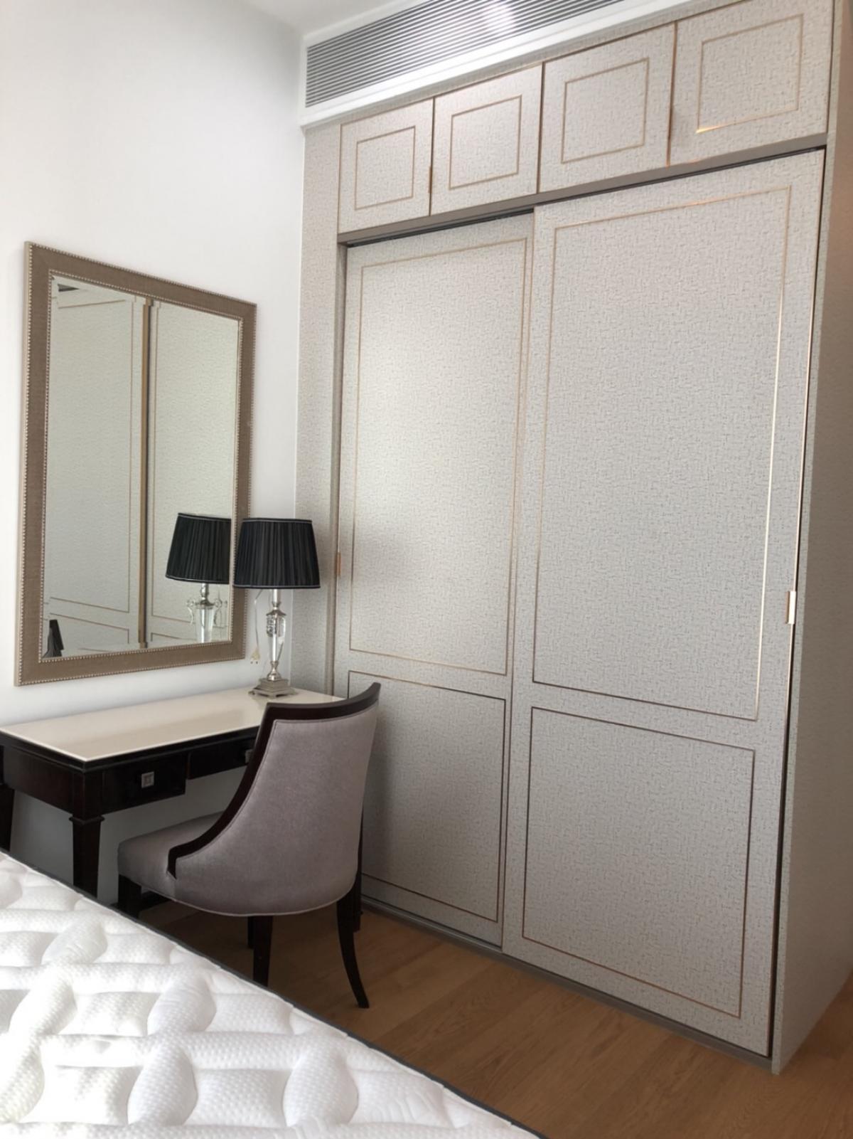 For RentCondoWitthayu, Chidlom, Langsuan, Ploenchit : Luxury condo 2 bedrooms in the Chidlom area, near BTS ChulalongkornRent 60,000 baht/month with complete amenities!