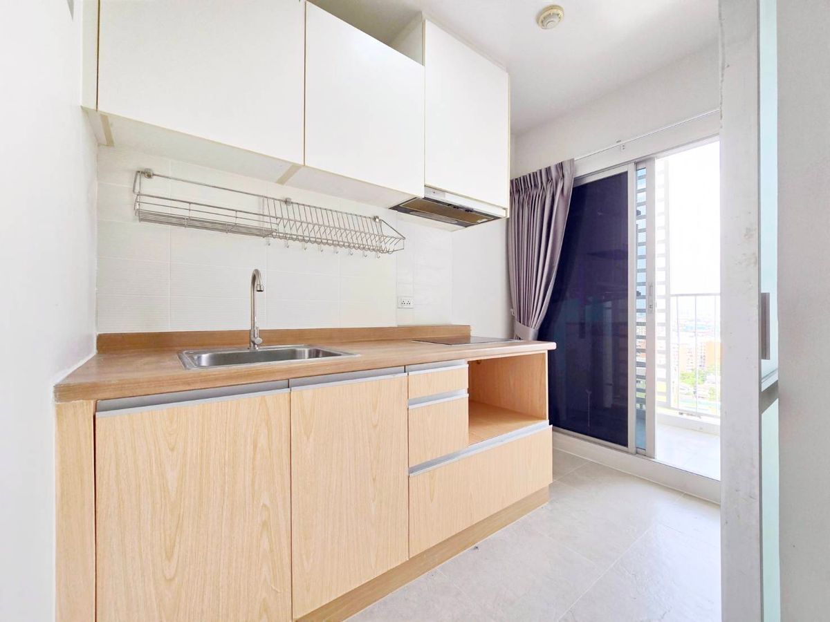 For SaleCondoRatchadapisek, Huaikwang, Suttisan : Anyone looking for a condo in the heart of a city that is not just 
