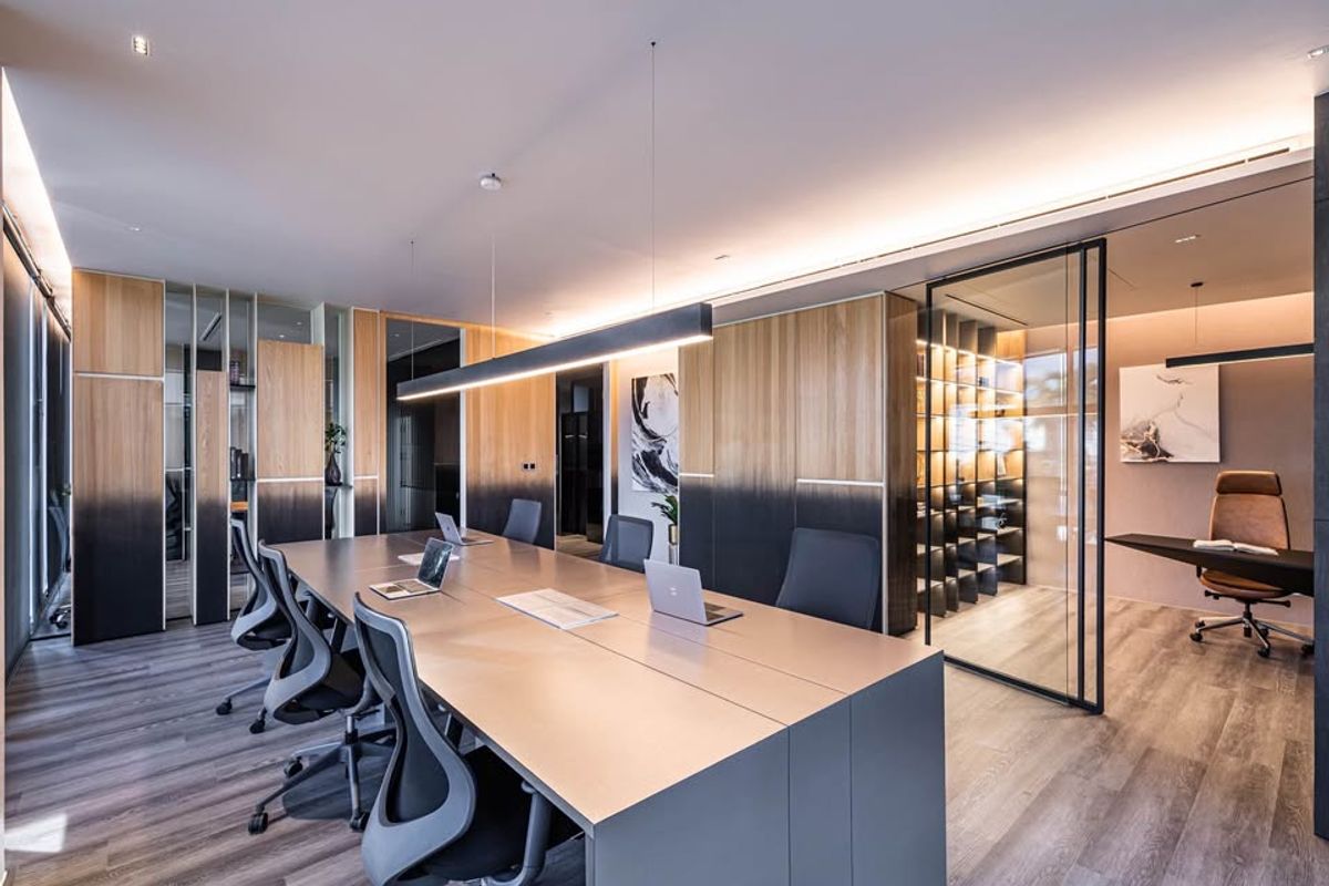 ให้เช่าโฮมออฟฟิศพัฒนาการ ศรีนครินทร์ : Modern Home Office with Pool in Srinakarin ✨