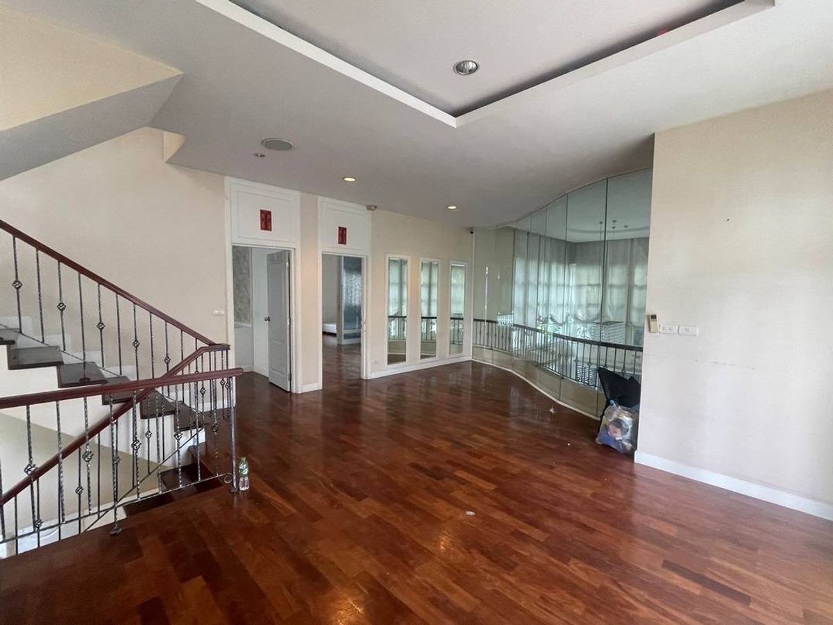 For SaleHouseNawamin, Ramindra : 3-storey detached house for sale, Grand Bangkok Boulevard, Ratchada-Ram Inthra Road  Area 84 square wah   Usable space 367 square meters 