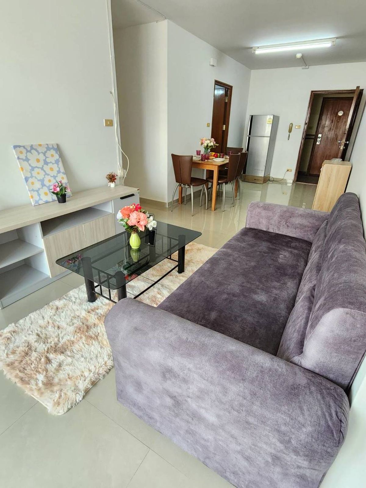 For RentCondoRama3 (Riverside),Satupadit : Rent 2 bedrooms, 1 water, complete with fir. ** 1 year contract/2 month warrant/1 month advance