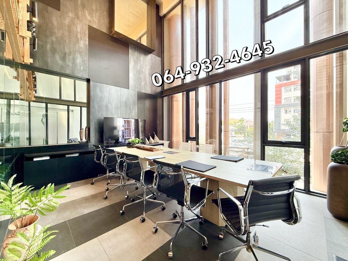 ขายโฮมออฟฟิศโชคชัย4 ลาดพร้าว71 : BaanPuripuri ลาดพร้าว 41 
Home Office 3ชั้น 40.6ตร.วา 295ตร.ม. 1ห้องนอน 4ห้องน้ำ 9ที่จอดรถ CALL KEn 064-932-4645
