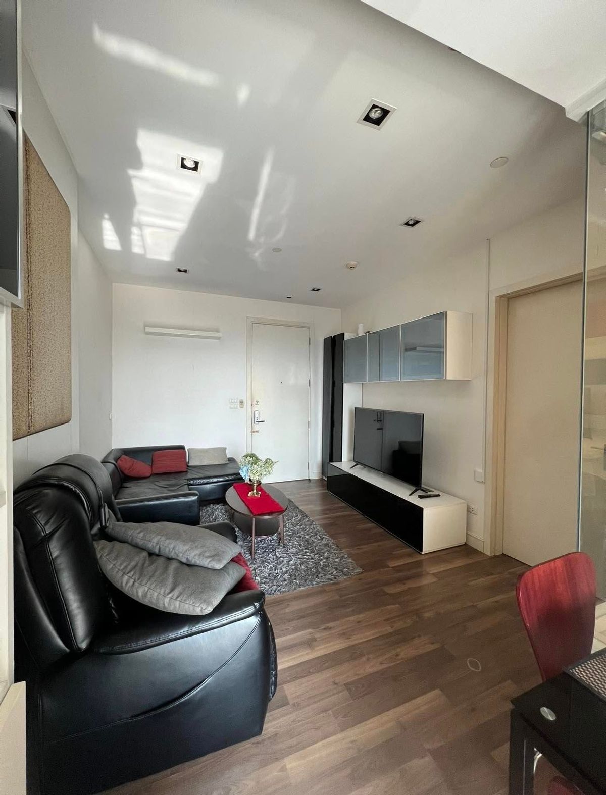For SaleCondoOnnut, Udomsuk : Urgent sale 🔥 The Room Sukhumvit 62, a large room 47SQM 1 bedroom, 1 bathroom, full furniture 📞 Call 065-2614622 Tammy