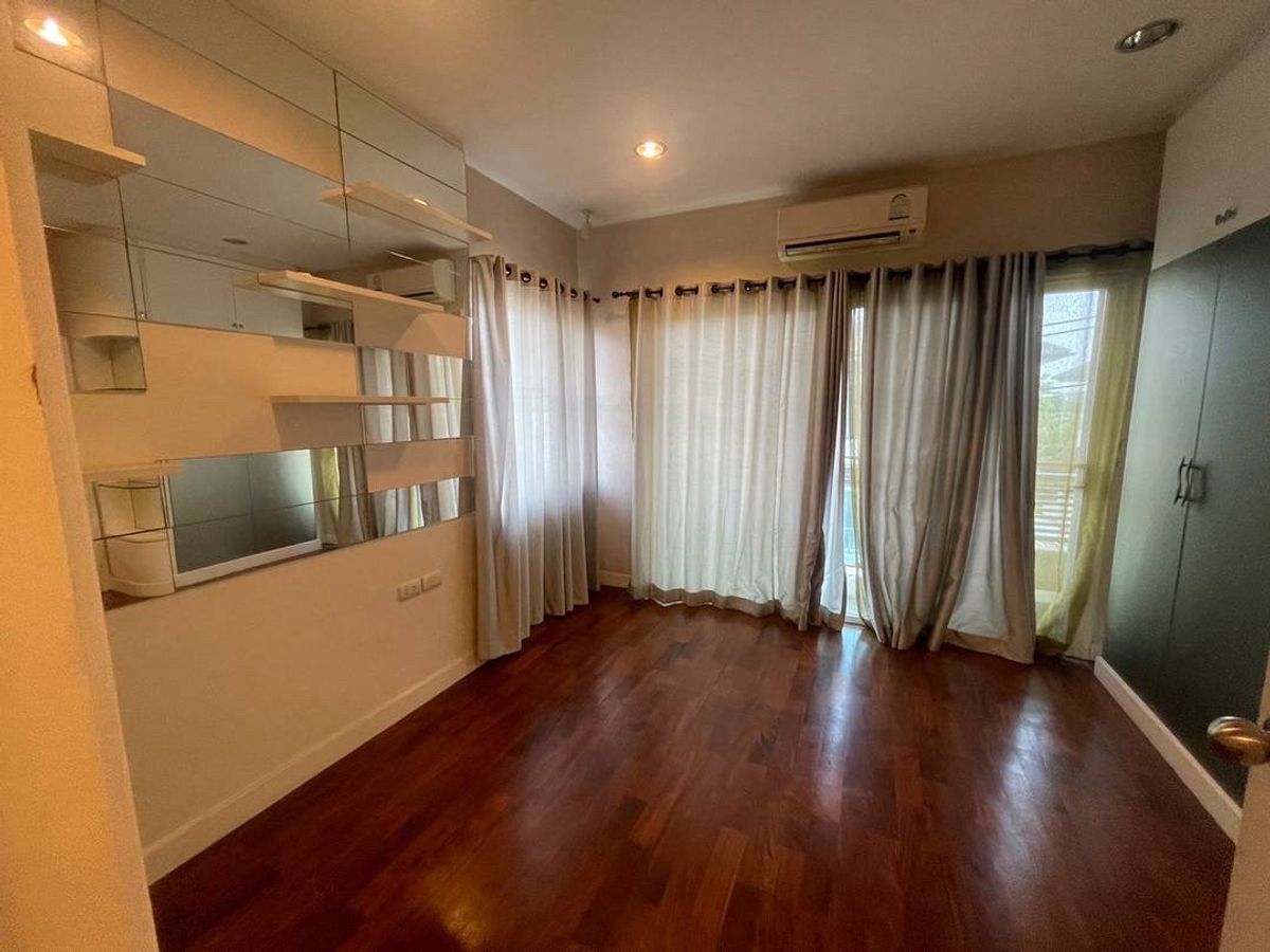 For SaleHouseNawamin, Ramindra : 3-storey detached house for sale, Grand Bangkok Boulevard, Ratchada-Ram Inthra Road  Area 84 square wah   Usable space 367 square meters 