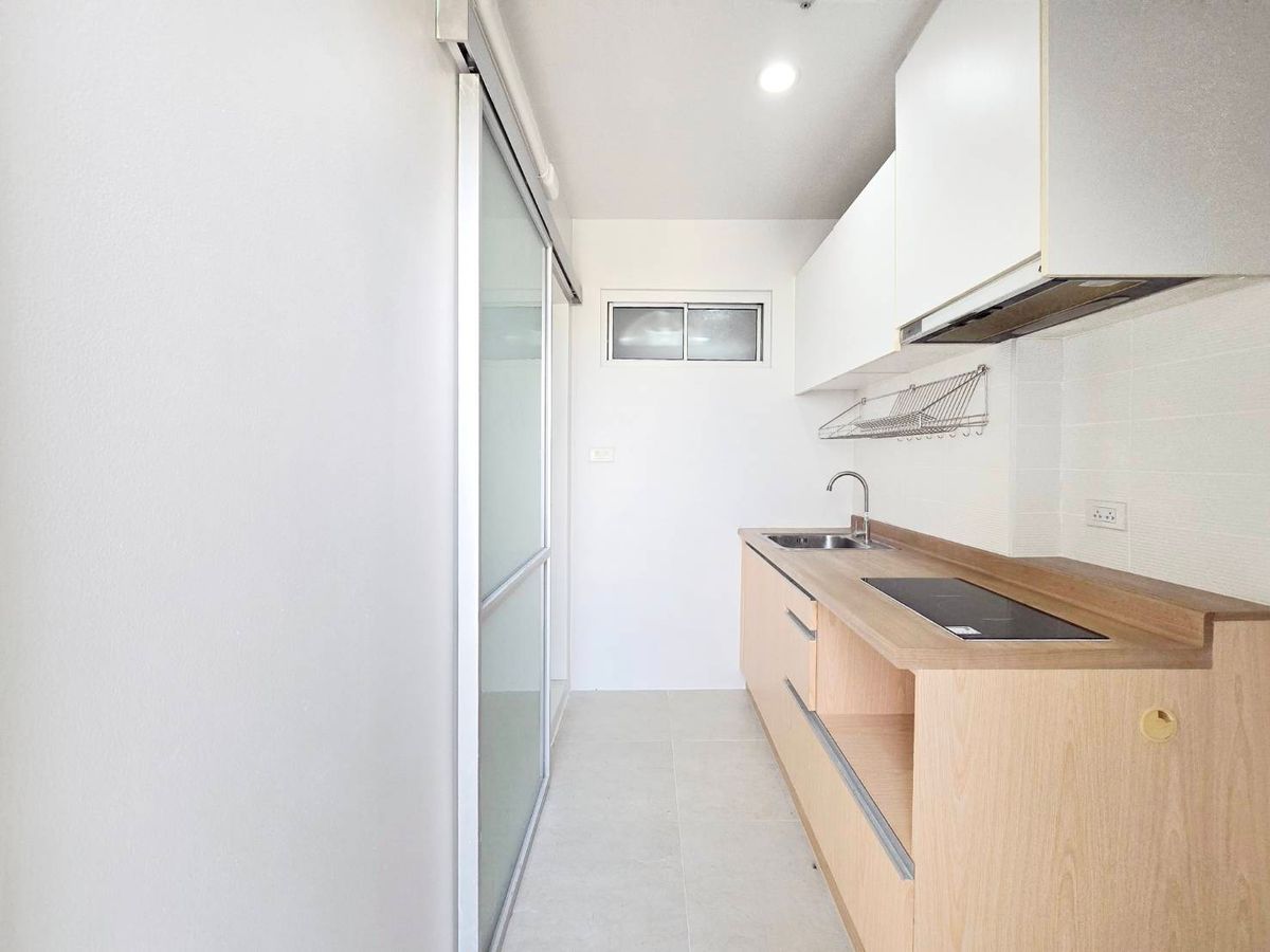 For SaleCondoRatchadapisek, Huaikwang, Suttisan : Anyone looking for a condo in the heart of a city that is not just 