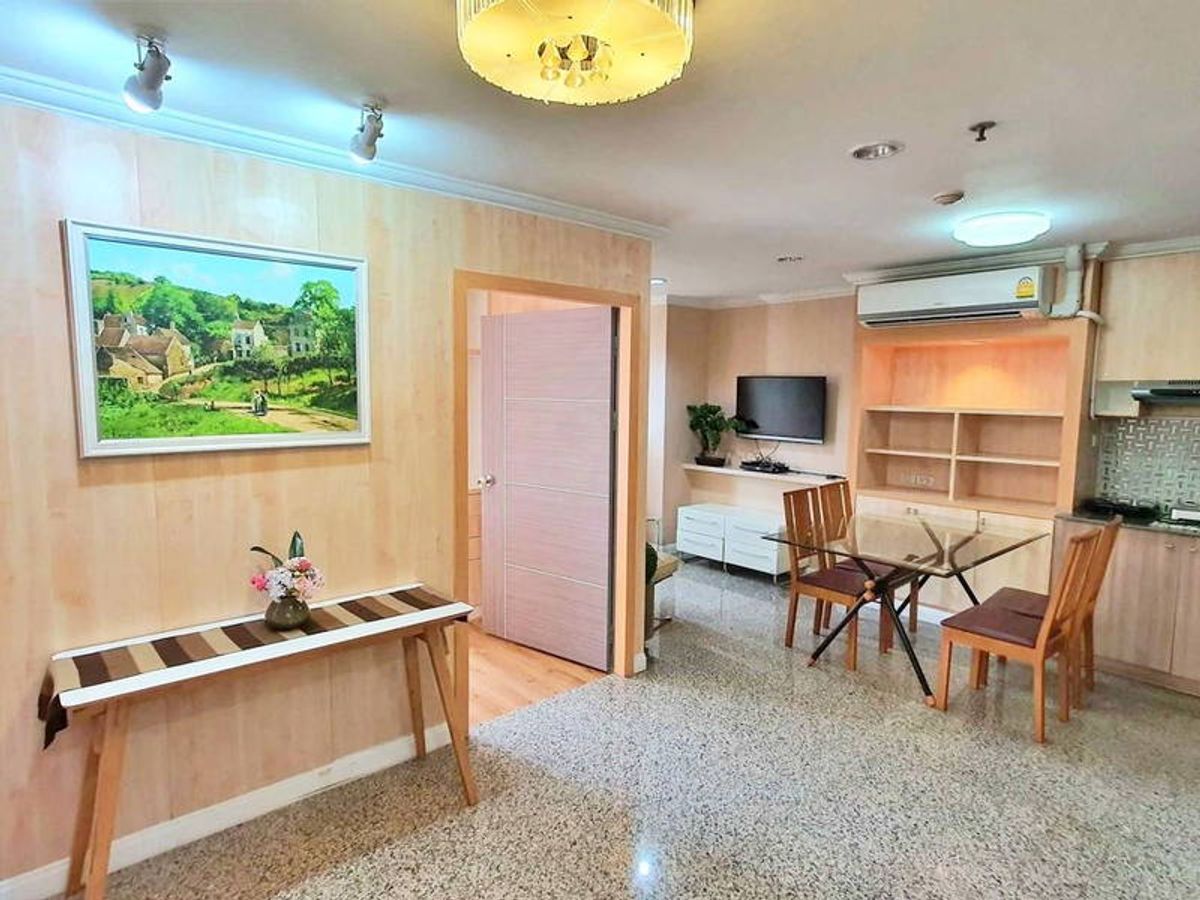 ให้เช่าคอนโดวิทยุ ชิดลม หลังสวน : Wittayu Complex 60 sq.m.	 Please add LINE ID @806qphgn o8415o5483