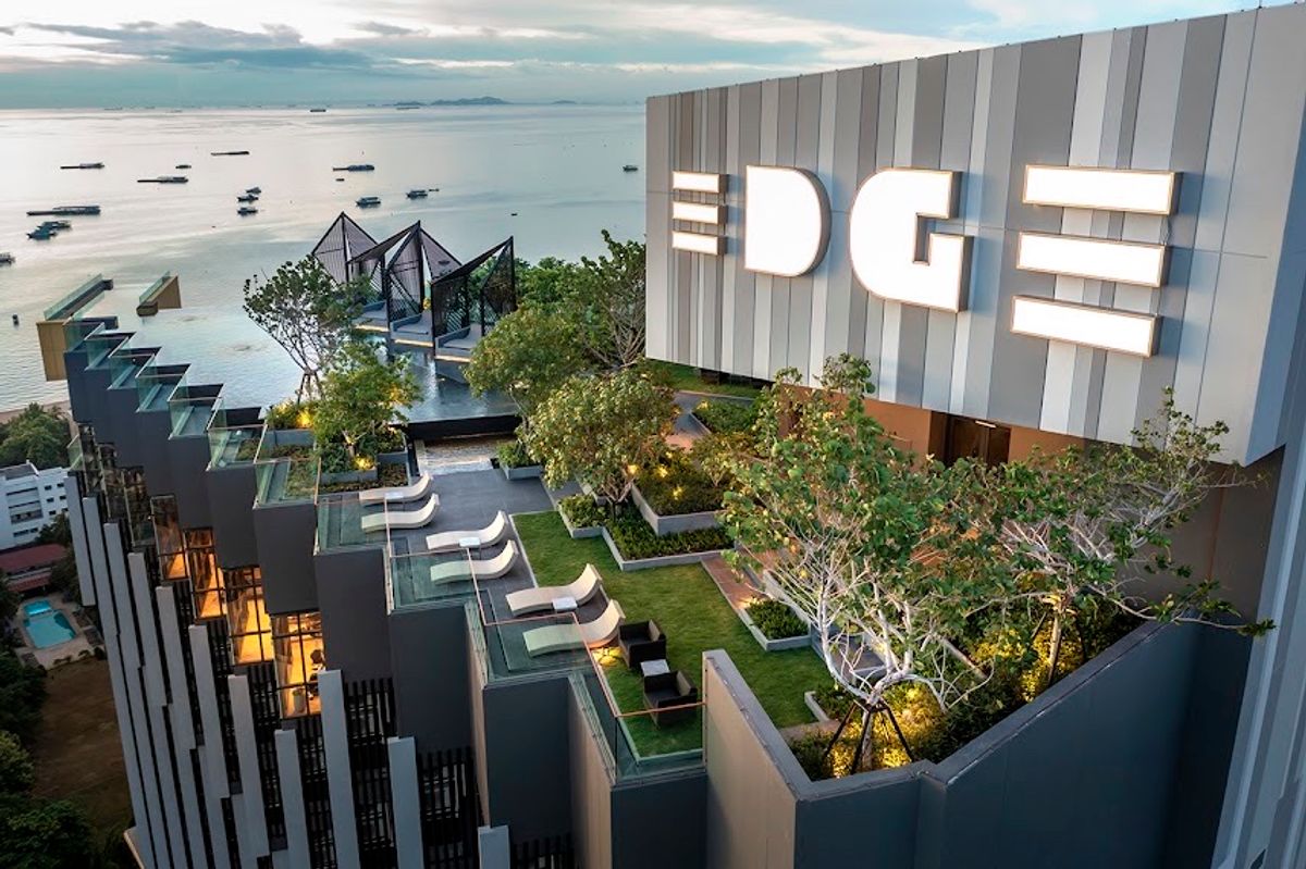 ขายคอนโดพัทยา บางแสน ชลบุรี สัตหีบ : Edge Pattaya 28 ตร. เจ้าของขายเอง!! ออกค่าโอนให้ ชั้น 20 วิวสวย เฟอร์ เครื่องใช้ไฟฟ้า อุปกรณ์ครัว โคมไฟ ราวตากผ้า ของตกแต่งให้ครบ 