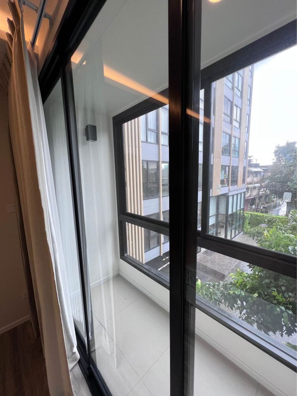 ให้เช่าคอนโดอ่อนนุช อุดมสุข : **IKON Sukhumvit 77 – สตูดิโอพร้อมอยู่**  