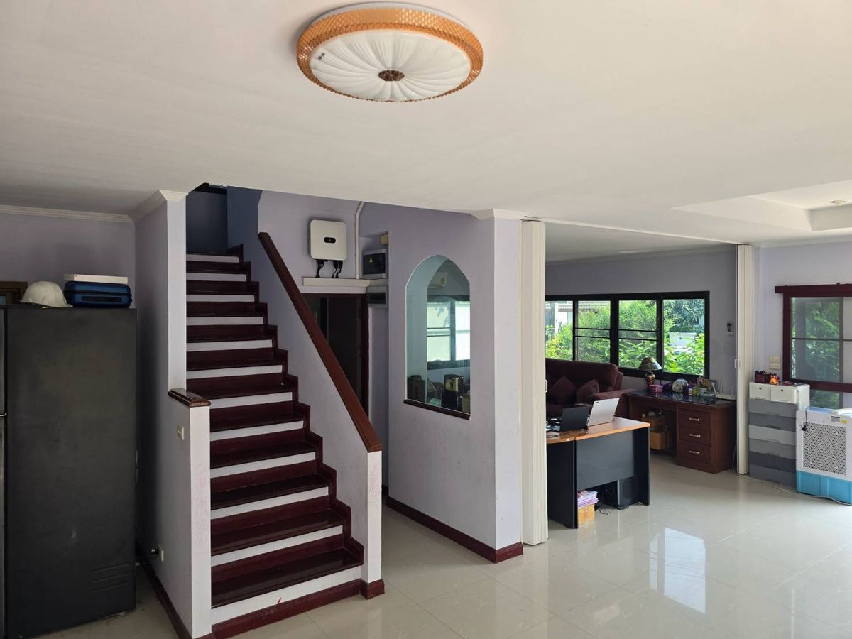 For SaleHouseRama 2, Bang Khun Thian : This summer is only worth it. In addition, solar cells on the roof help to save home electricity. Around the house, down to Micropol, 20 meters. The cheapest in the lamp  