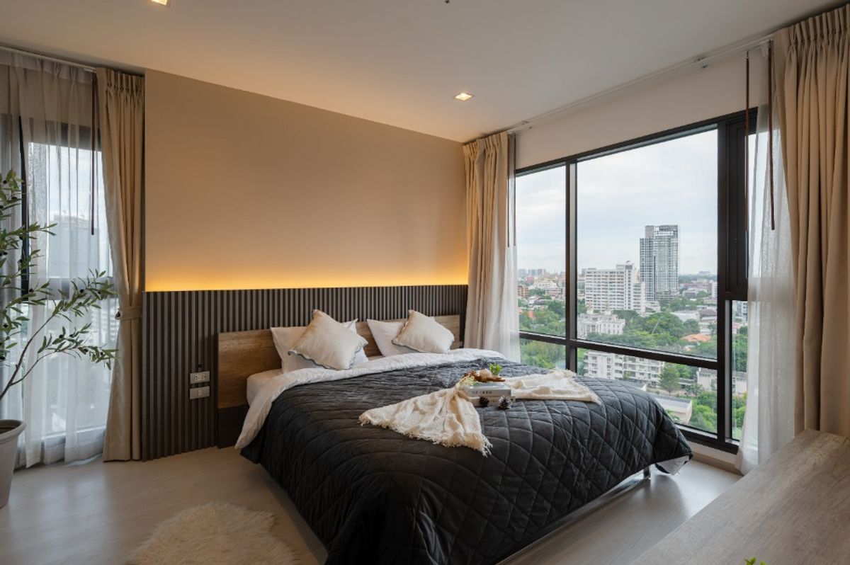 ขายคอนโดสุขุมวิท อโศก ทองหล่อ : แต่งใหม่ ห้องสวยมาก✨Rhythm Sukhumvit 36-38✨ 2 ห้องนอน 78 ตร.ม. เพียง 13 mb  ติดต่อ 095-426-4563 (บอส)