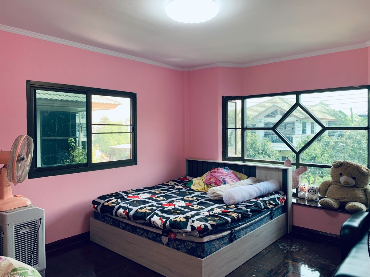 For SaleHouseRama 2, Bang Khun Thian : This summer is only worth it. In addition, solar cells on the roof help to save home electricity. Around the house, down to Micropol, 20 meters. The cheapest in the lamp  