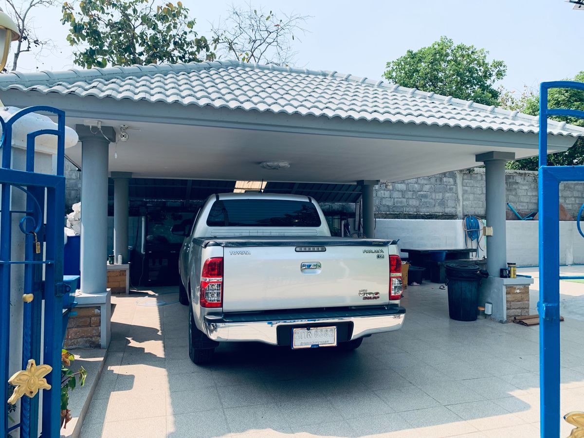 For SaleHouseRama 2, Bang Khun Thian : This summer is only worth it. In addition, solar cells on the roof help to save home electricity. Around the house, down to Micropol, 20 meters. The cheapest in the lamp  