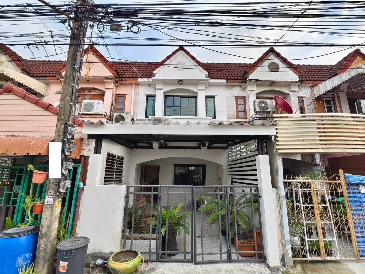 For SaleTownhomeLadprao, Central Ladprao : 16 Sq. 2 bedrooms, 2 water, 2 -story townhouses, Yen Suk, Lat Phrao 87