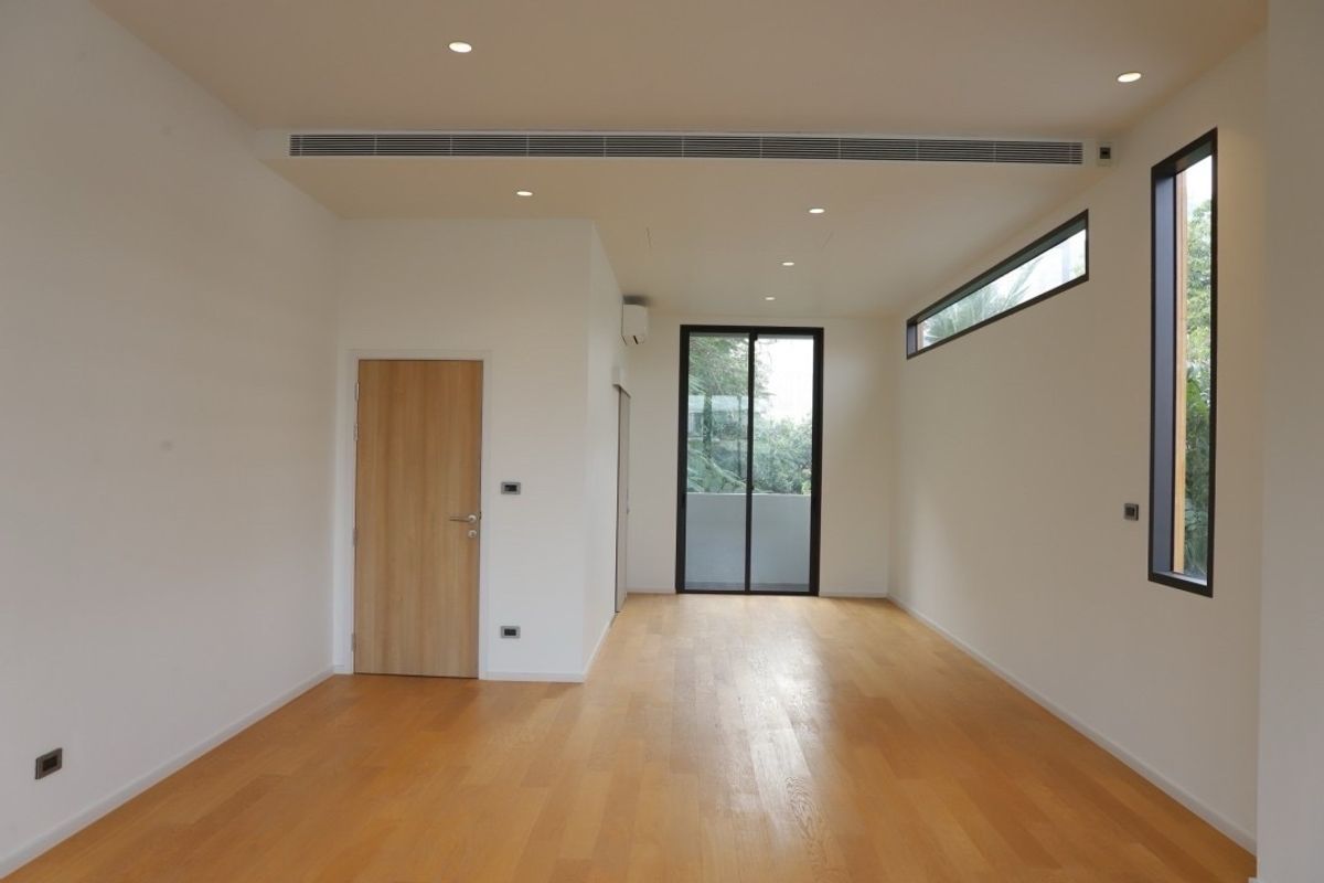 For SaleHouseSapankwai,Jatujak : BAANBANN VIBHAVADI 20, 620 SQ.M, in the heart of the city near Central Ladprao, only 69 MB !!