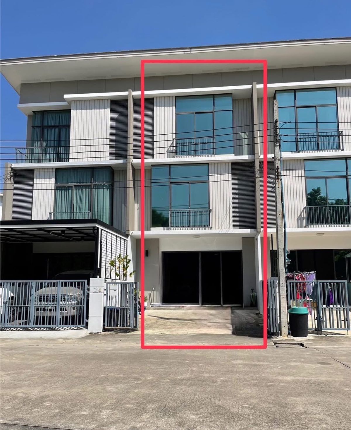 ให้เช่าทาวน์โฮมบางนา แบริ่ง ลาซาล : ให้เช่าทาวน์โฮม พฤกษาวิลล์ 76 บางนา-วงแหวน สภาพใหม่ ตรงข้าม Mega Bangna