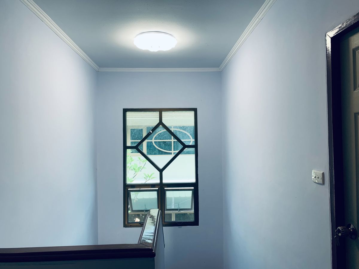 For SaleHouseRama 2, Bang Khun Thian : This summer is only worth it. In addition, solar cells on the roof help to save home electricity. Around the house, down to Micropol, 20 meters. The cheapest in the lamp  