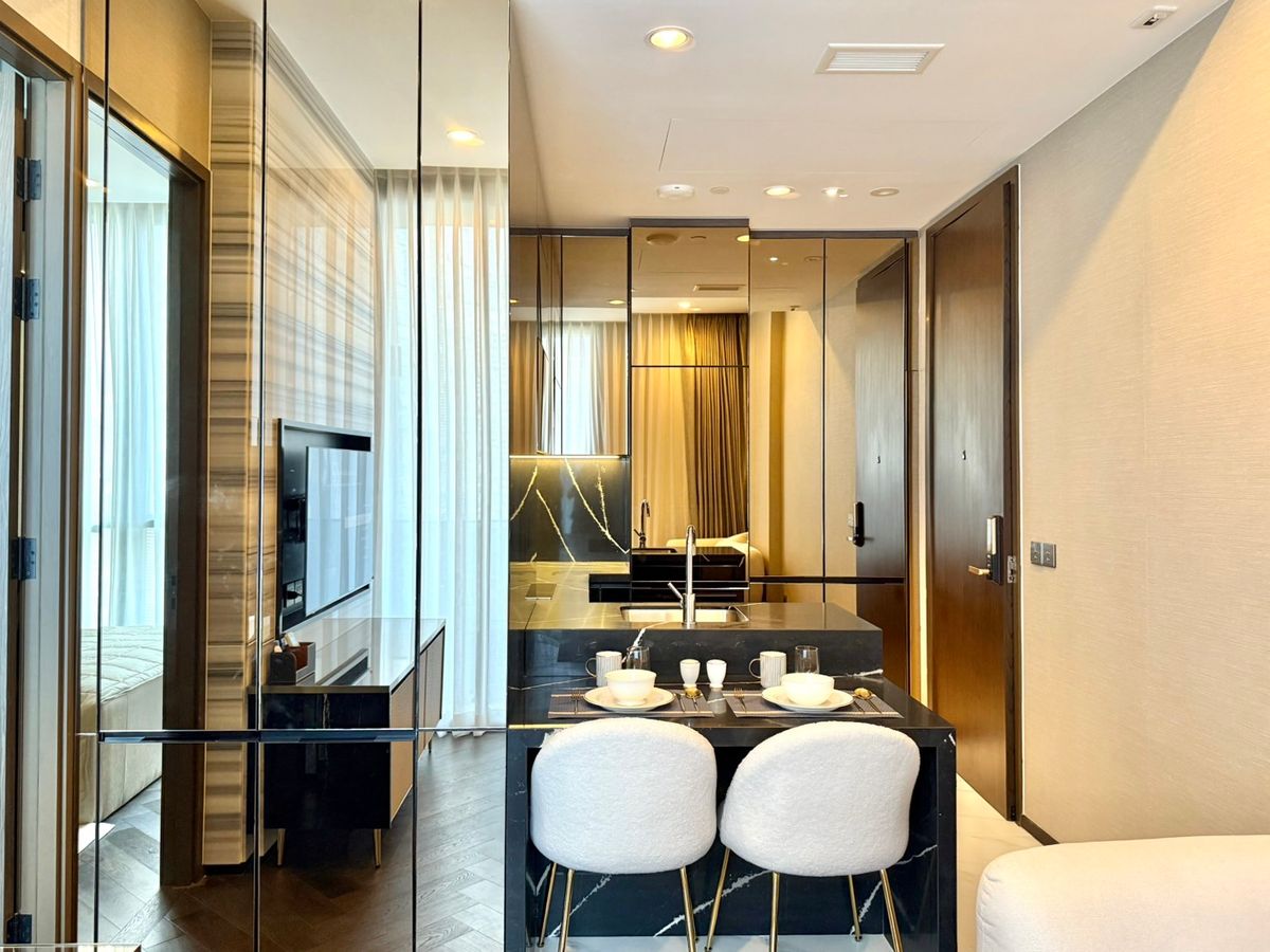 ให้เช่าคอนโดสุขุมวิท อโศก ทองหล่อ : [For Rent] The Esse Sukhumvit 36 ขนาด 1 ห้องน้ำ  1 ห้องนอน 38sqm เฟอร์ครบ เพียง 40,000 บาท 📞 โทรเลย 065-2614622 แทมมี่