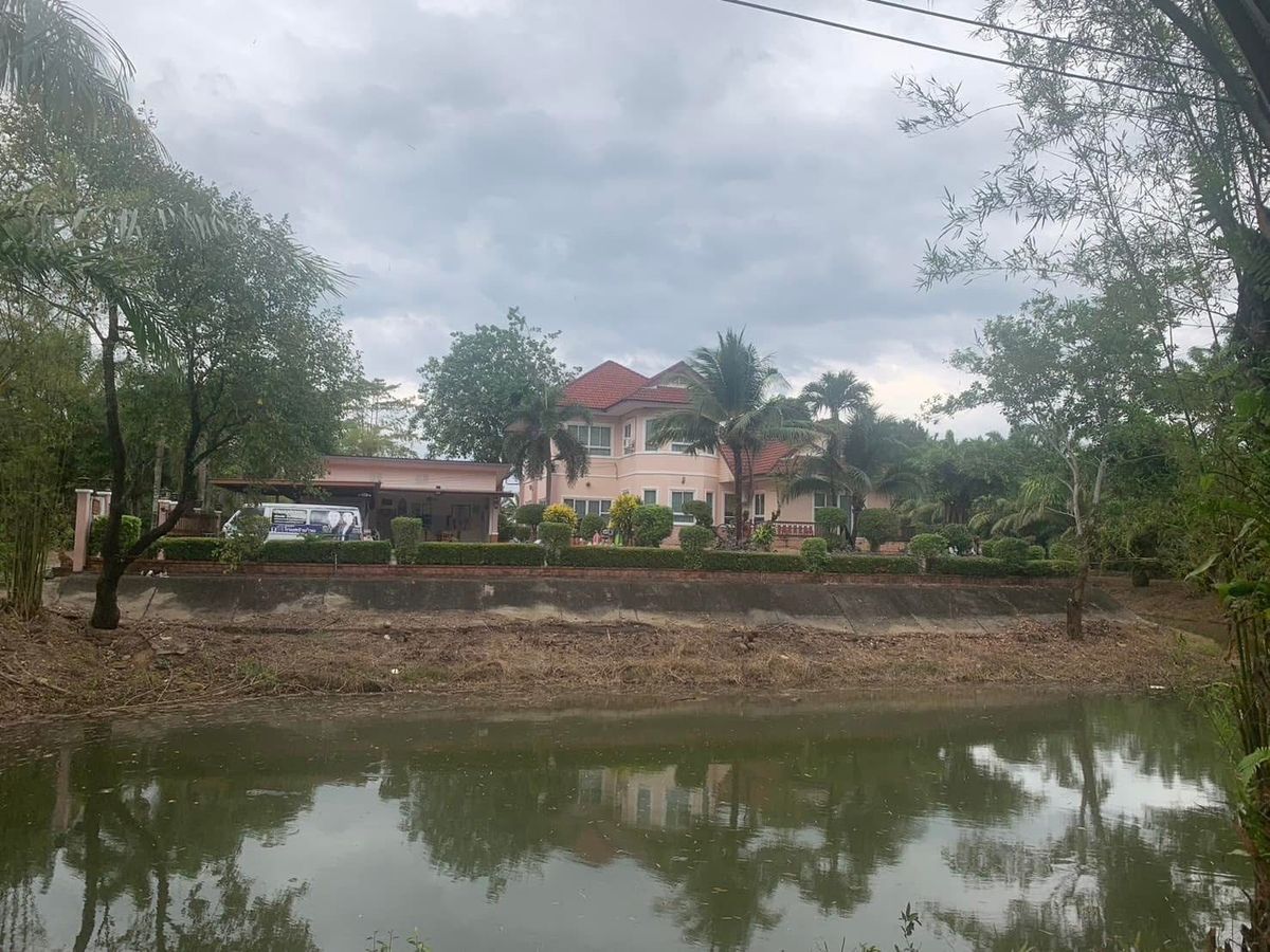 ขายที่ดินตรัง : ขายด่วน 🔥บ้าน+ที่ดินทำเลทองสวยๆ ไม่โดนแผ่นดินไหว✨เจ้าของที่ประกาศขายเองโดยตรง เหมาะกับสร้างรีสอร์ท พูลวิลล่า ร้านอาหาร และ คอนโด เมืองตรัง