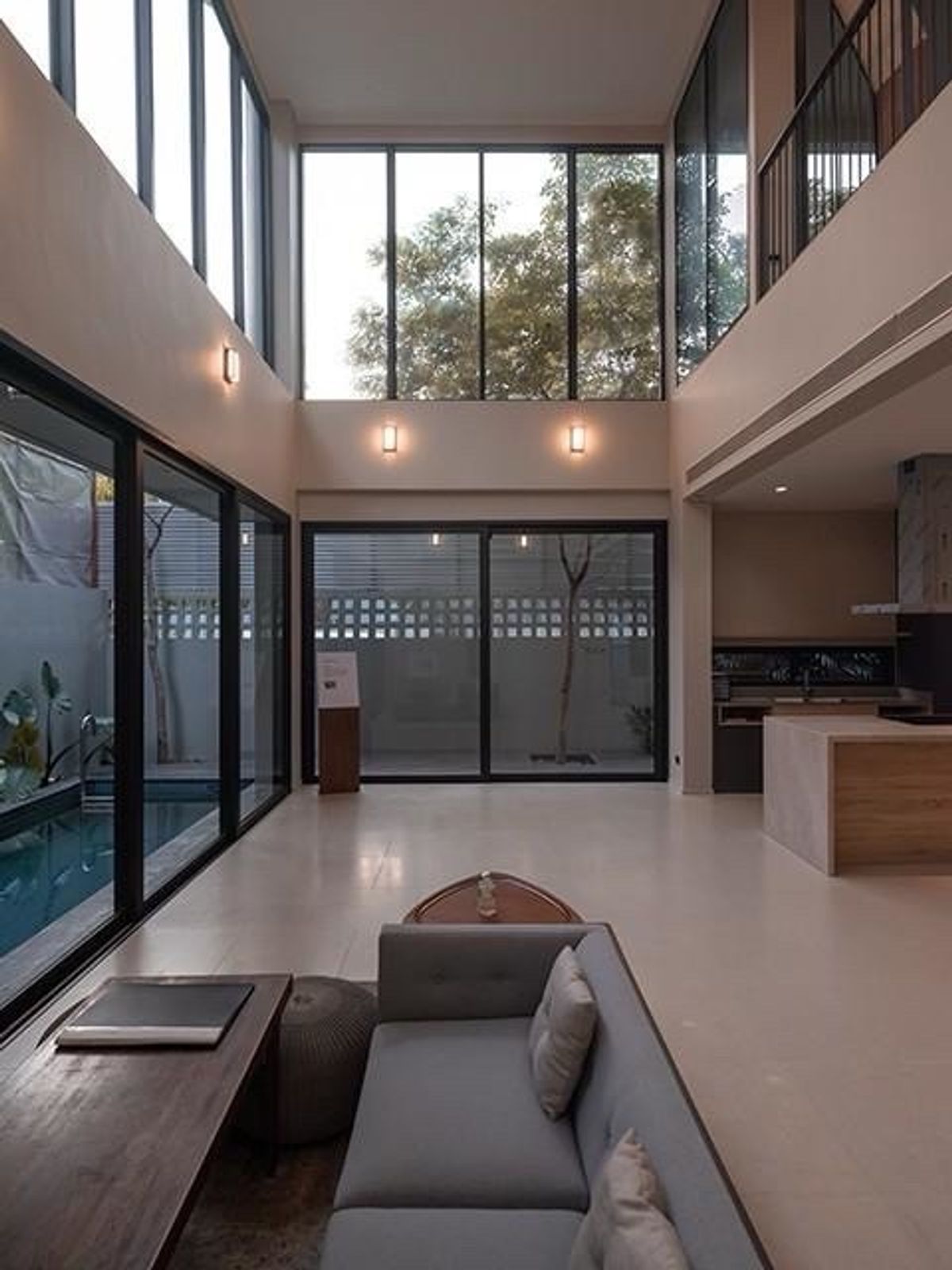 For SaleHouseSapankwai,Jatujak : BAANBANN VIBHAVADI 20, 620 SQ.M, in the heart of the city near Central Ladprao, only 69 MB !!