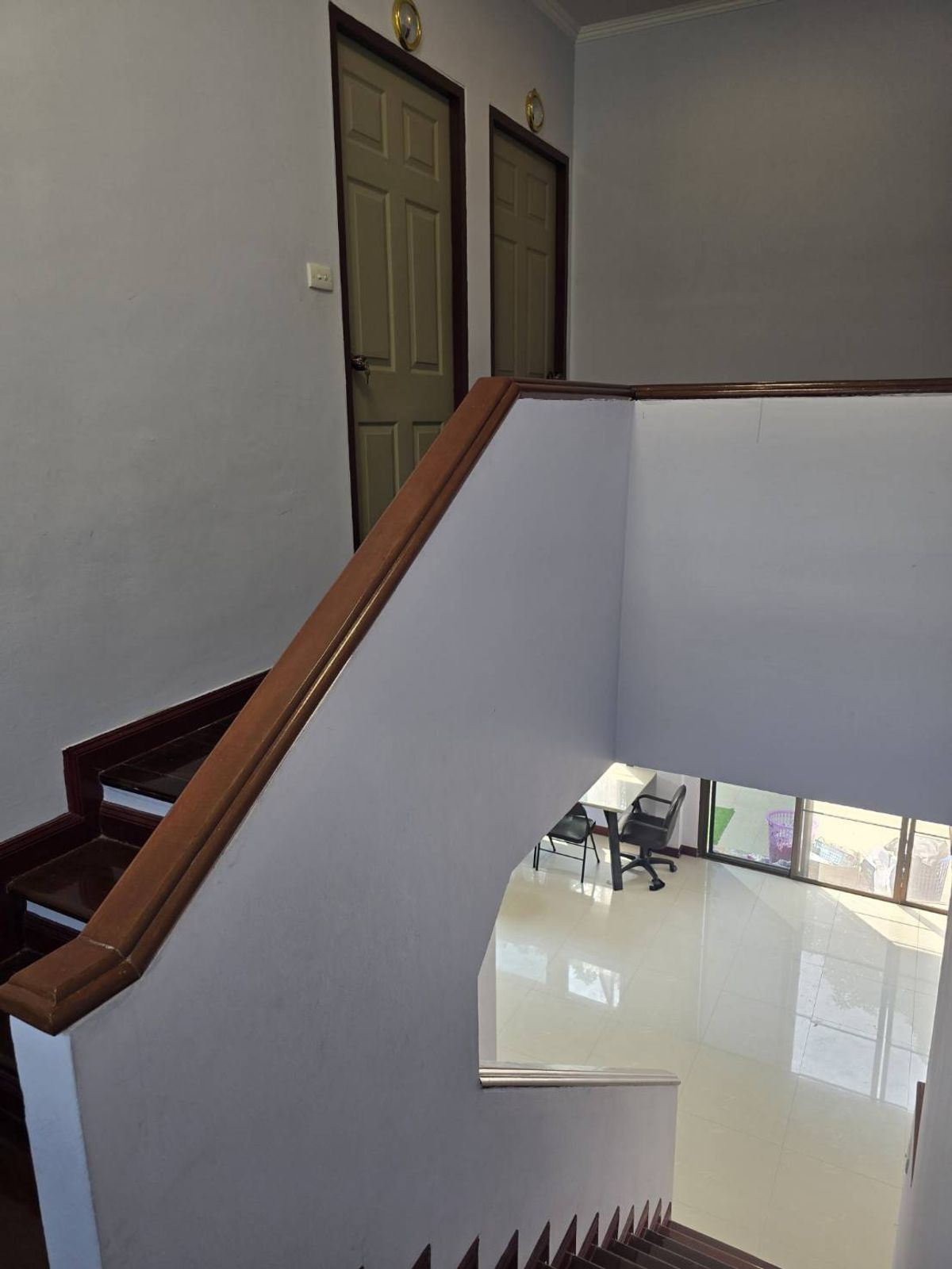 For SaleHouseRama 2, Bang Khun Thian : This summer is only worth it. In addition, solar cells on the roof help to save home electricity. Around the house, down to Micropol, 20 meters. The cheapest in the lamp  