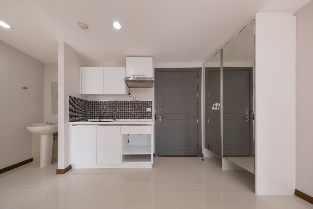 ขายคอนโดพัฒนาการ ศรีนครินทร์ : ขายคอนโด Elements Srinakarin ราคา 3,500,000 บาท [KOs250323]