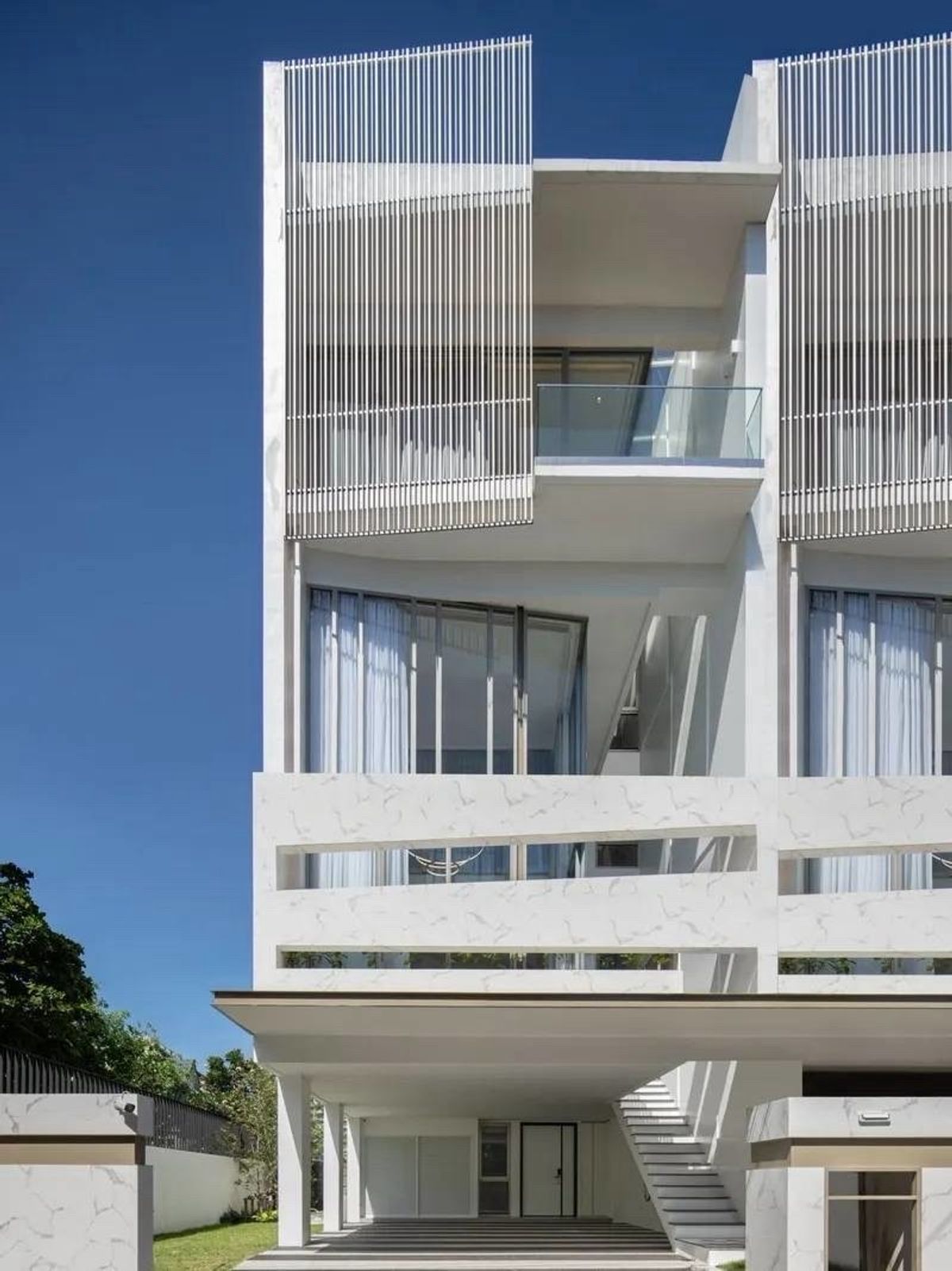 For SaleTownhomeLadprao, Central Ladprao : Feel Like Home Town 3.5 floors ready to be in the center of Ladprao. Special privileges, our customers only 18.9 minus.
