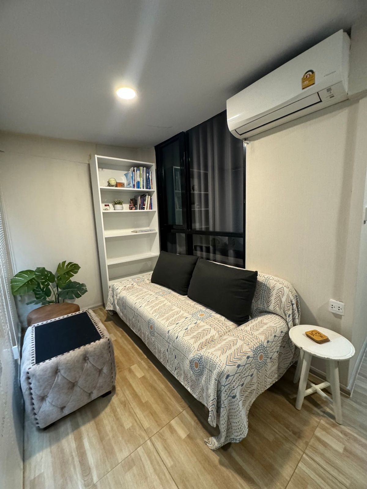 คอนโดสุขุมวิท อโศก ทองหล่อ : 2 Bedrooms 𝘚𝘱𝘦𝘤𝘪𝘢𝘭 𝗕𝗶𝗴𝗴𝗲𝗿 𝘴𝘪𝘻𝘦 𝟕𝟗 𝐒𝐪.𝐦. For Rent&Sell (JOY 0844540191)