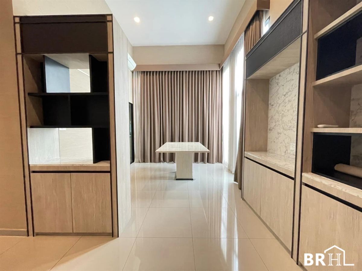 ขายทาวน์โฮมโชคชัย4 ลาดพร้าว71 : 🏨 ทาวน์โฮม ตกแต่งสไตล์โมเดิร์นลอฟต์ พร้อมบิ้วท์อิน เฟอร์ครบ ทำเลลาดพร้าว71🎯