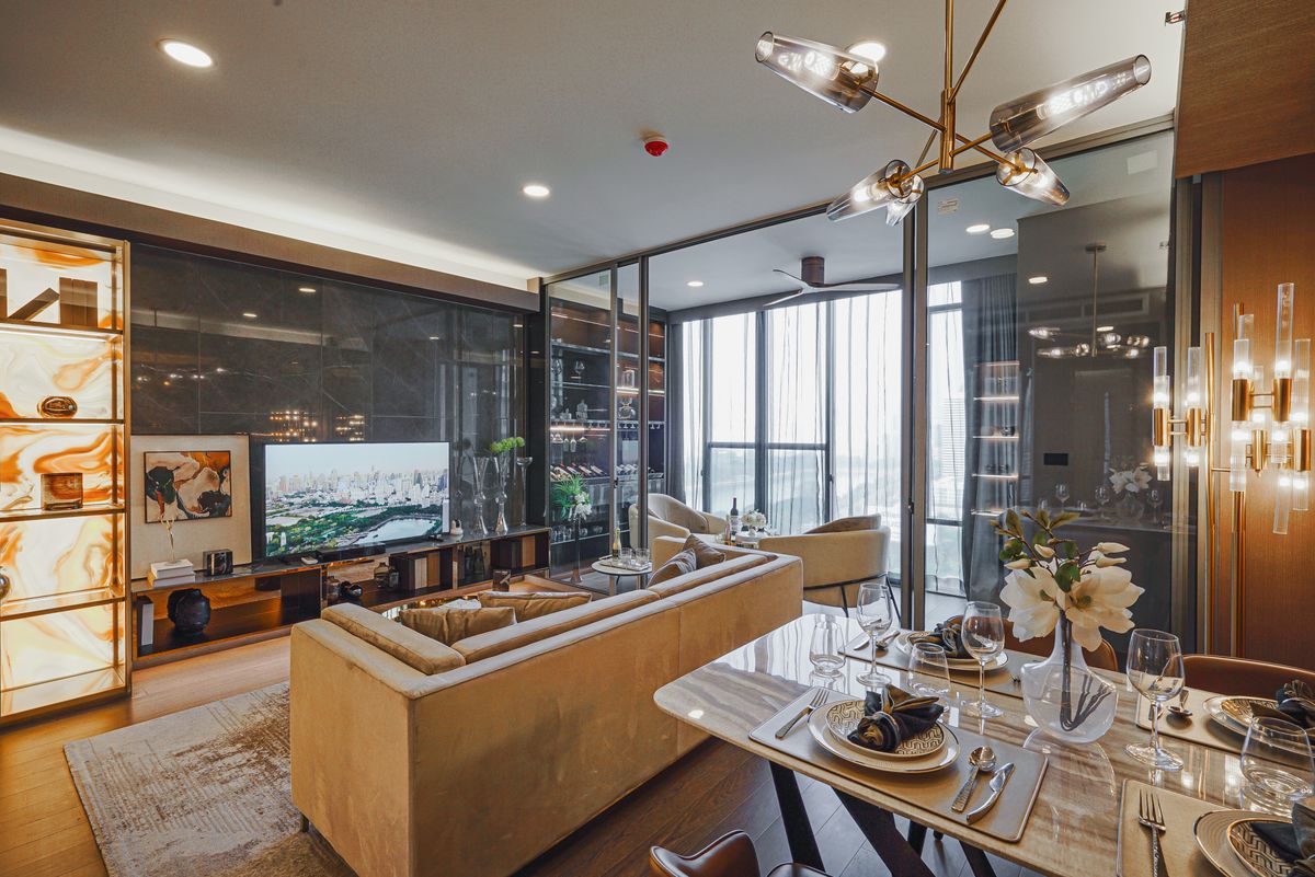 ขายคอนโดคลองเตย กล้วยน้ำไท : For Sell‼️ Luxury Siamese Exclusive Queens (Wyndham Residence) คอนโดหรูใจกลางเมืองระดับพรีเมียม ใกล้ MRT ศูนย์ประชุมแห่งชาติศิริกิต์