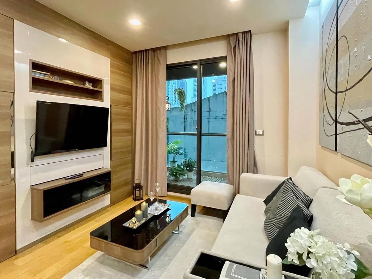 For RentCondoSathorn, Narathiwat : Urgent ❗️ available for rent, condo, Dresses, Sathorn.